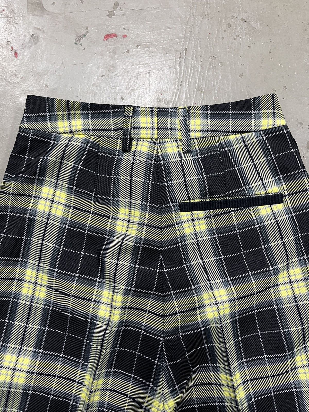 MM6 MM6 SS07 Tartan Side Tape Reconstructed Plaid Pants Size 26" / US 2 / IT 38 - 16 Thumbnail