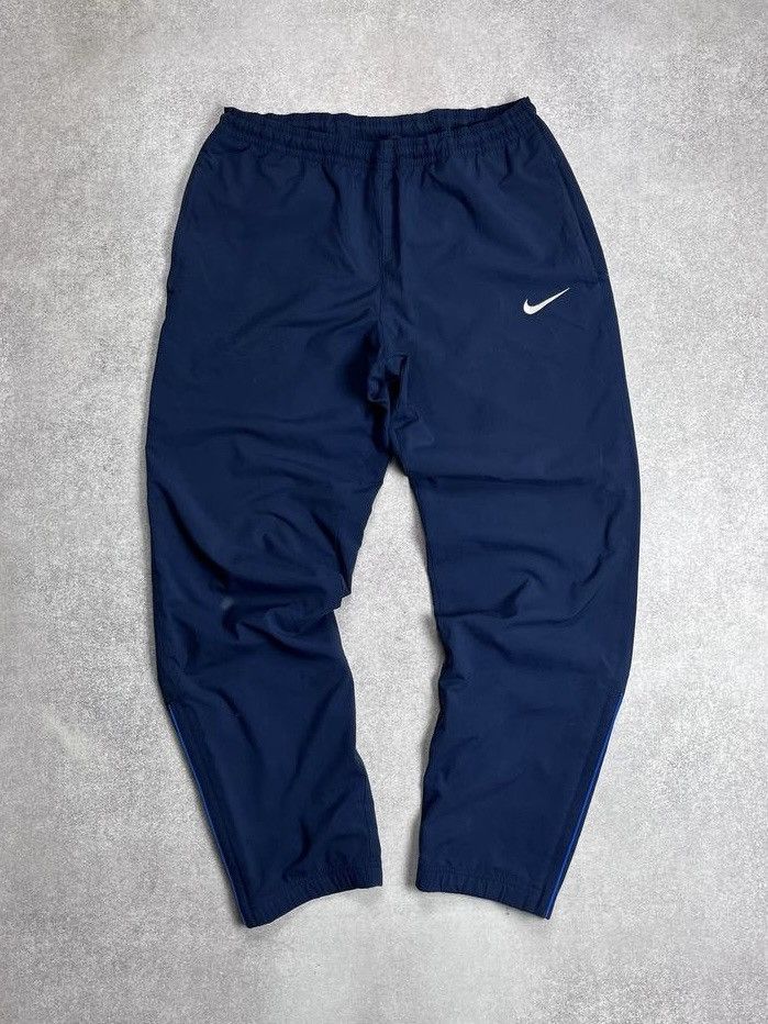 Nike × Vintage Vintage Nike Swoosh Baggy Nylon Trackpants Y2K M Size US 32 / EU 48 - 1 Thumbnail