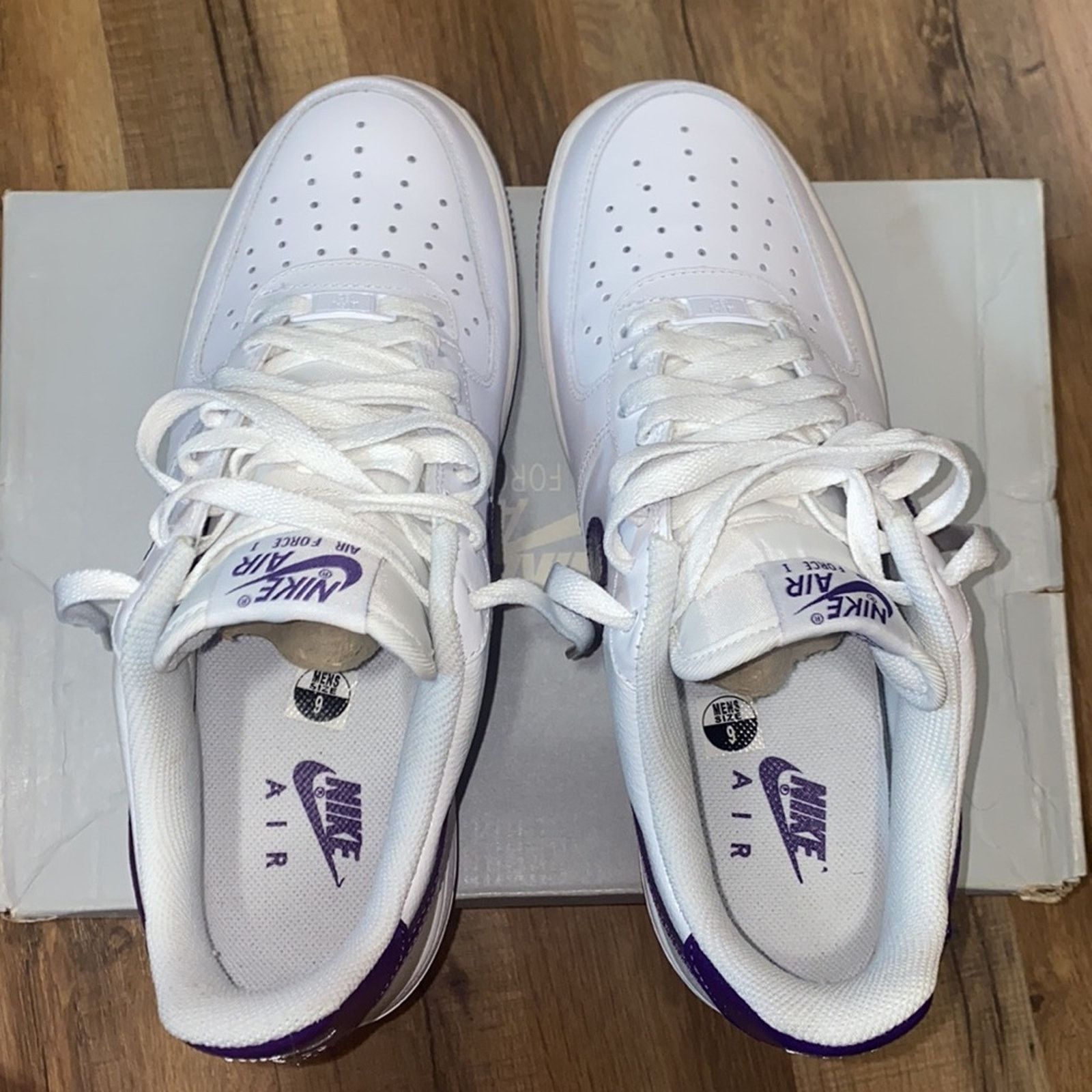 Nike 2011 Nike Air Force 1 patent club purple Size US 9 / EU 42 - 8 Thumbnail