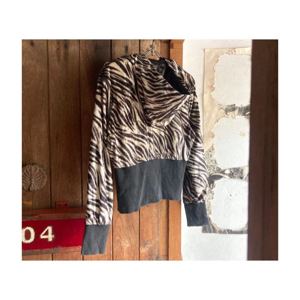 Dolce & Gabbana Vintage Dolce & Gabbana Faux Zebra Leather Cropped Jacket Size XL / US 12-14 / IT 48-50 - 6 Thumbnail
