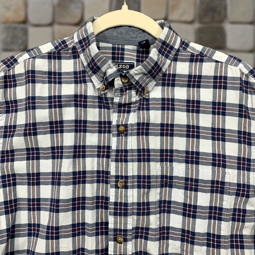 Izod IZOD Button Shirt Men's L Plaid 1 Pocket Button-Down Collar Blue White Red Regular Fit Shirt Men Size US L / EU 52-54 / 3 - 1 Thumbnail