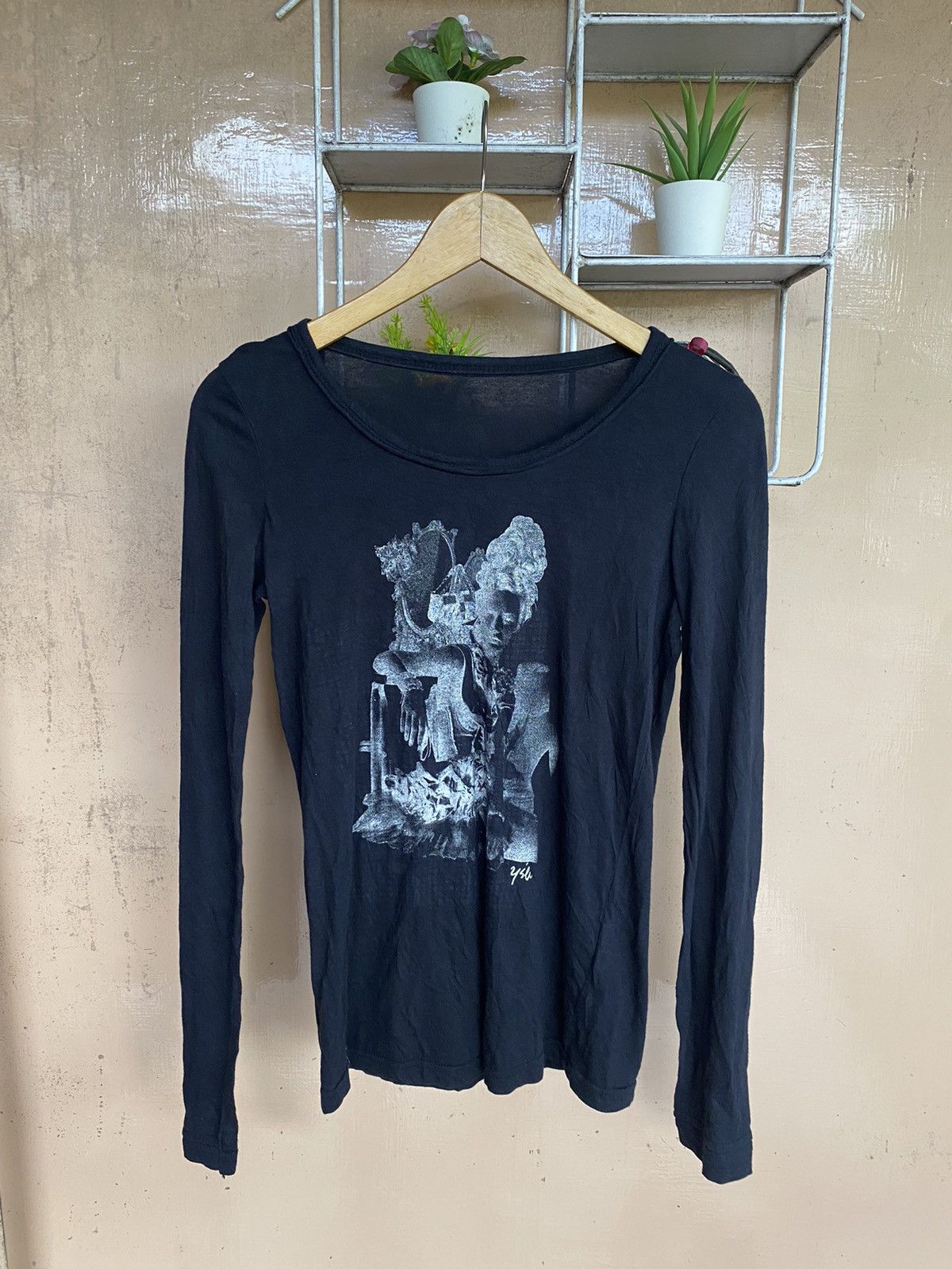 Beauty Beast Ysh japanese longsleeve girl chiller ifsix AA0073 Size US S / EU 44-46 / 1 - 1 Thumbnail