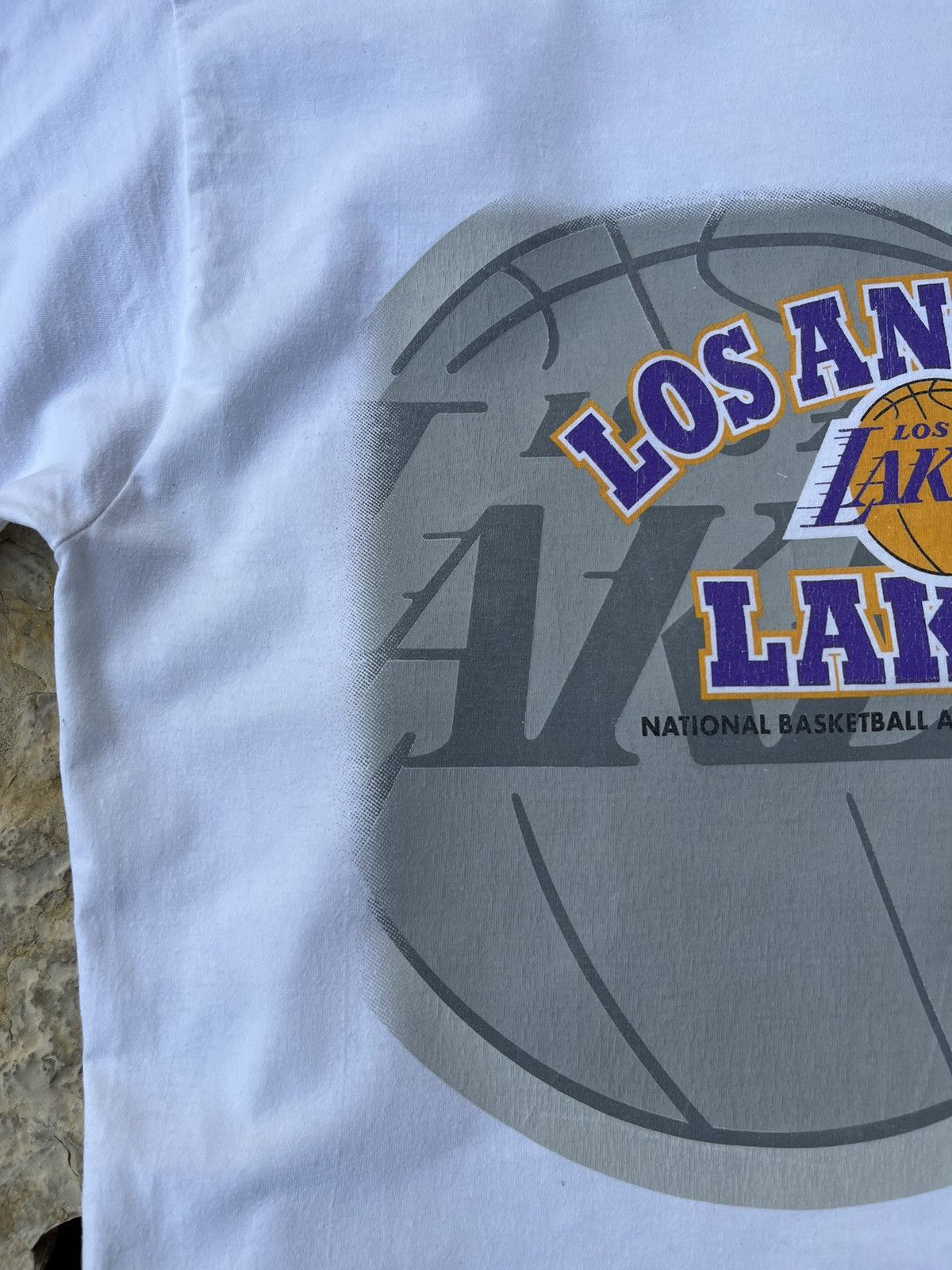 NBA × Starter × Vintage Vintage Starter Los Angeles Lakers y2k NBA tee t-shirt retro Size US L / EU 52-54 / 3 - 9 Thumbnail