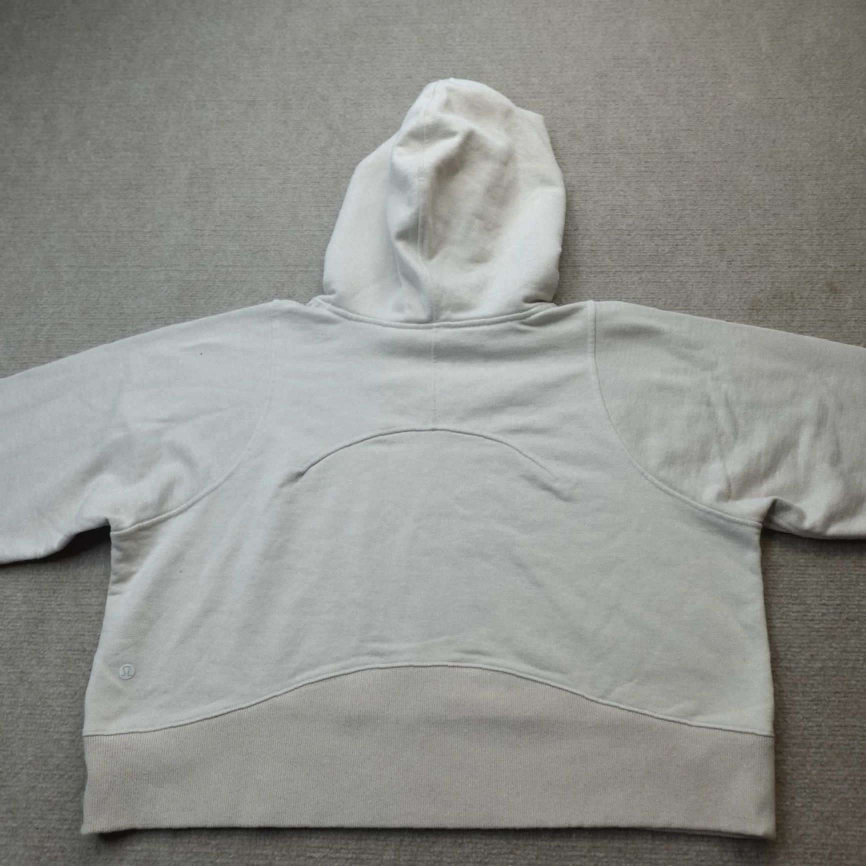 Lululemon Lululemon Womens Sweatshirt Medium Beige Metallic Loungeful Cropped Athletic Long Sleeve Crew Neck Pullover Size M / US 6-8 / IT 42-44 - 3 Thumbnail