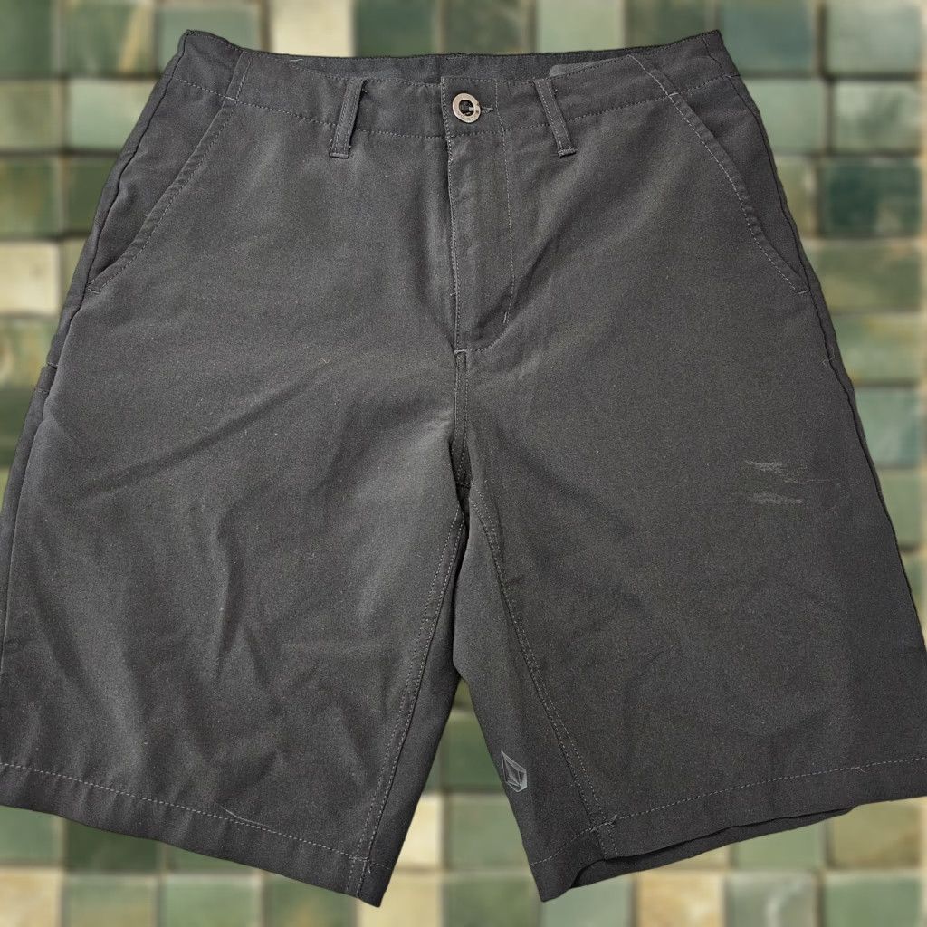 Volcom Volcom Shorts Mens 28 Black Chino Hybrid Casual Walk Skate Surf Turf Flat Front Size US 28 / EU 44 - 1 Thumbnail