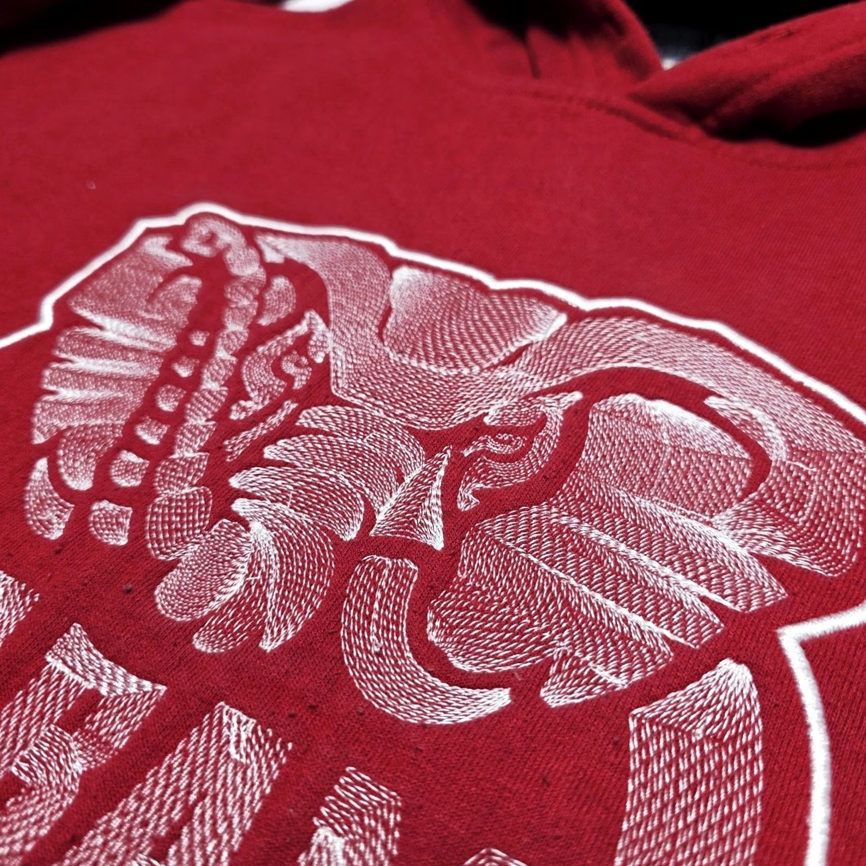 Adidas VINTAGE Adidas Alabama Crimson Tide Embroidered Hoodie Sweatshirt Mens Large Y2k Red Hoodie, Alabama, University, 90s, Sports Mens Size US L / EU 52-54 / 3 - 3 Thumbnail