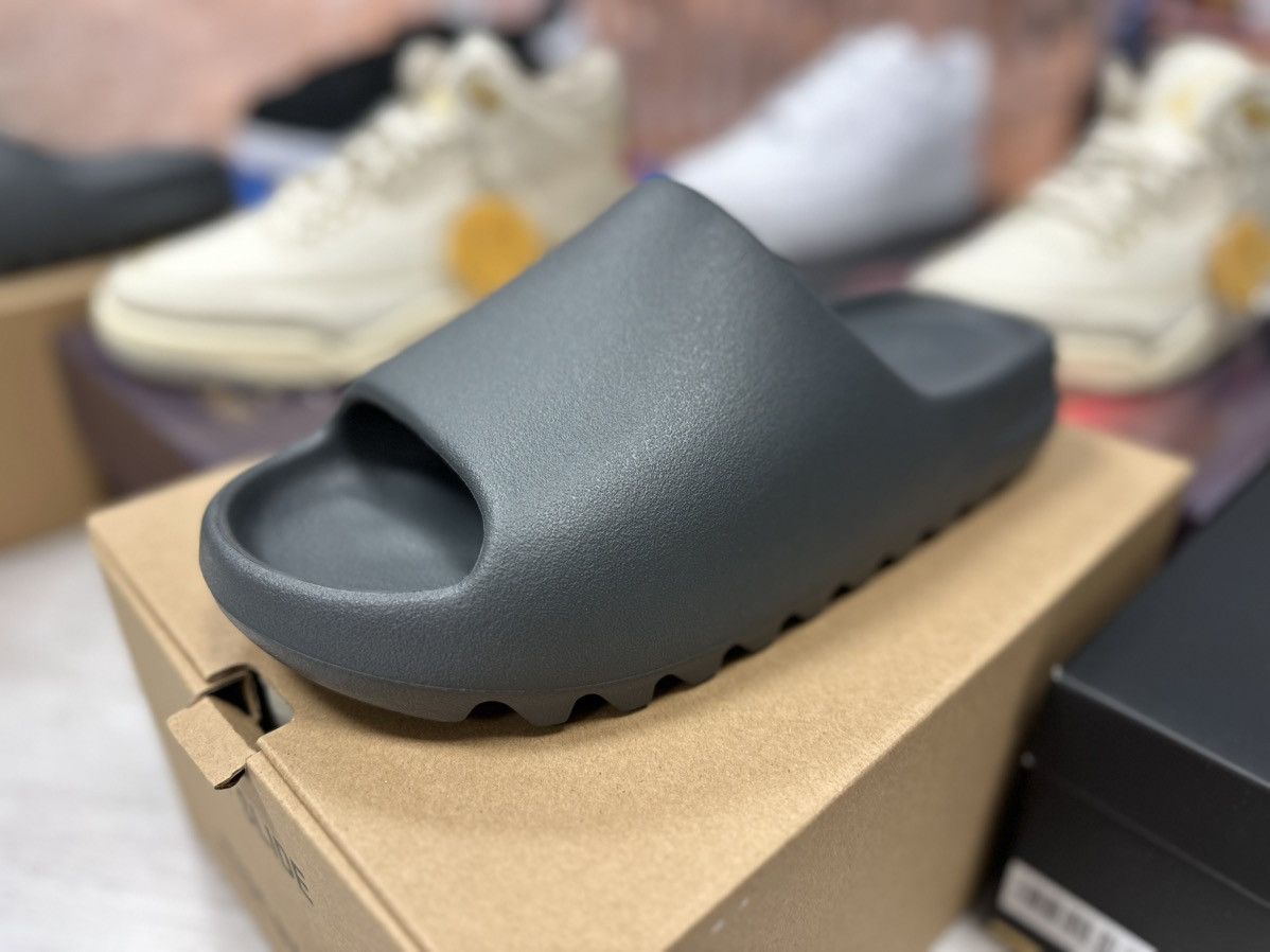 yezzy slide adidas