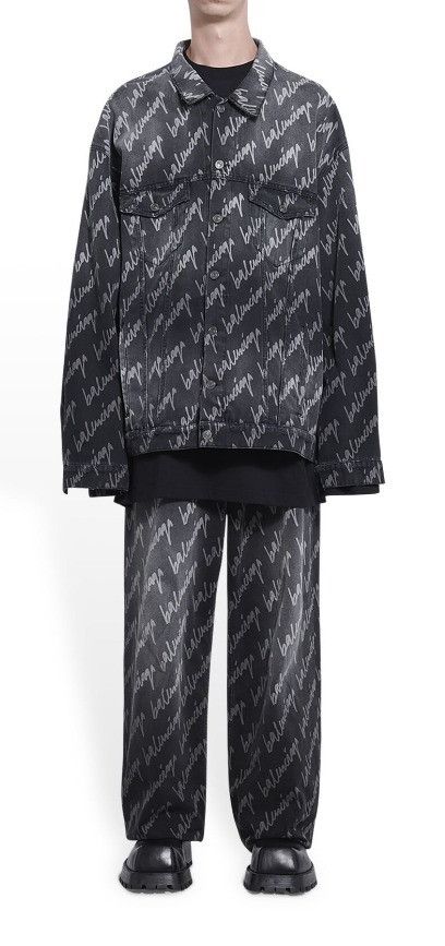 Balenciaga o1w1db11125 Allover Logo Oversized Jacket in Black Size US L / EU 52-54 / 3 - 2 Thumbnail