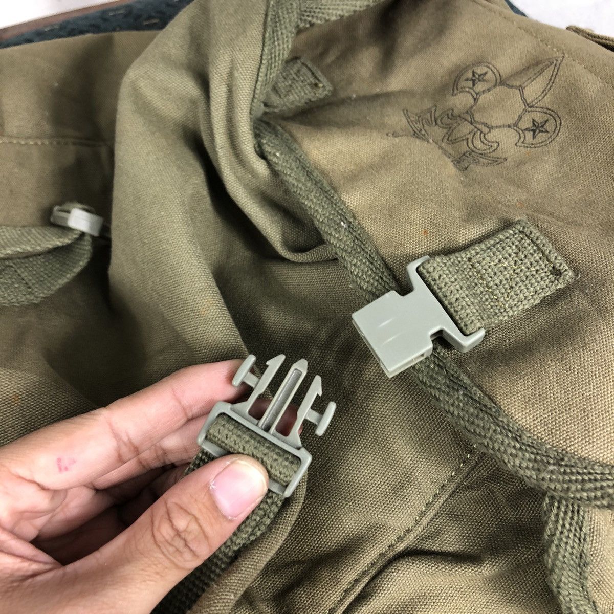 Vintage 📌Vintage Military Sling Bag Scouts Army Size ONE SIZE - 14 Thumbnail