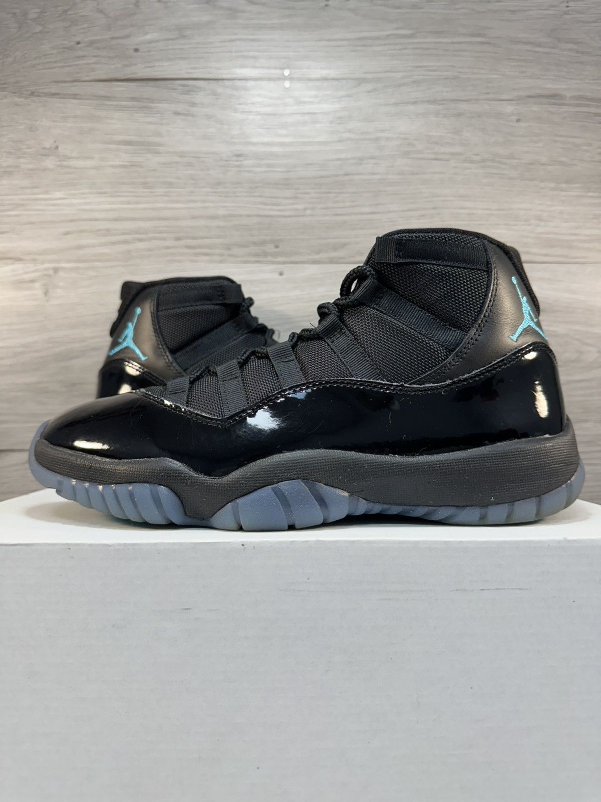 Jordan Retro 11 Gamma Blue 2025 - Size 9.5