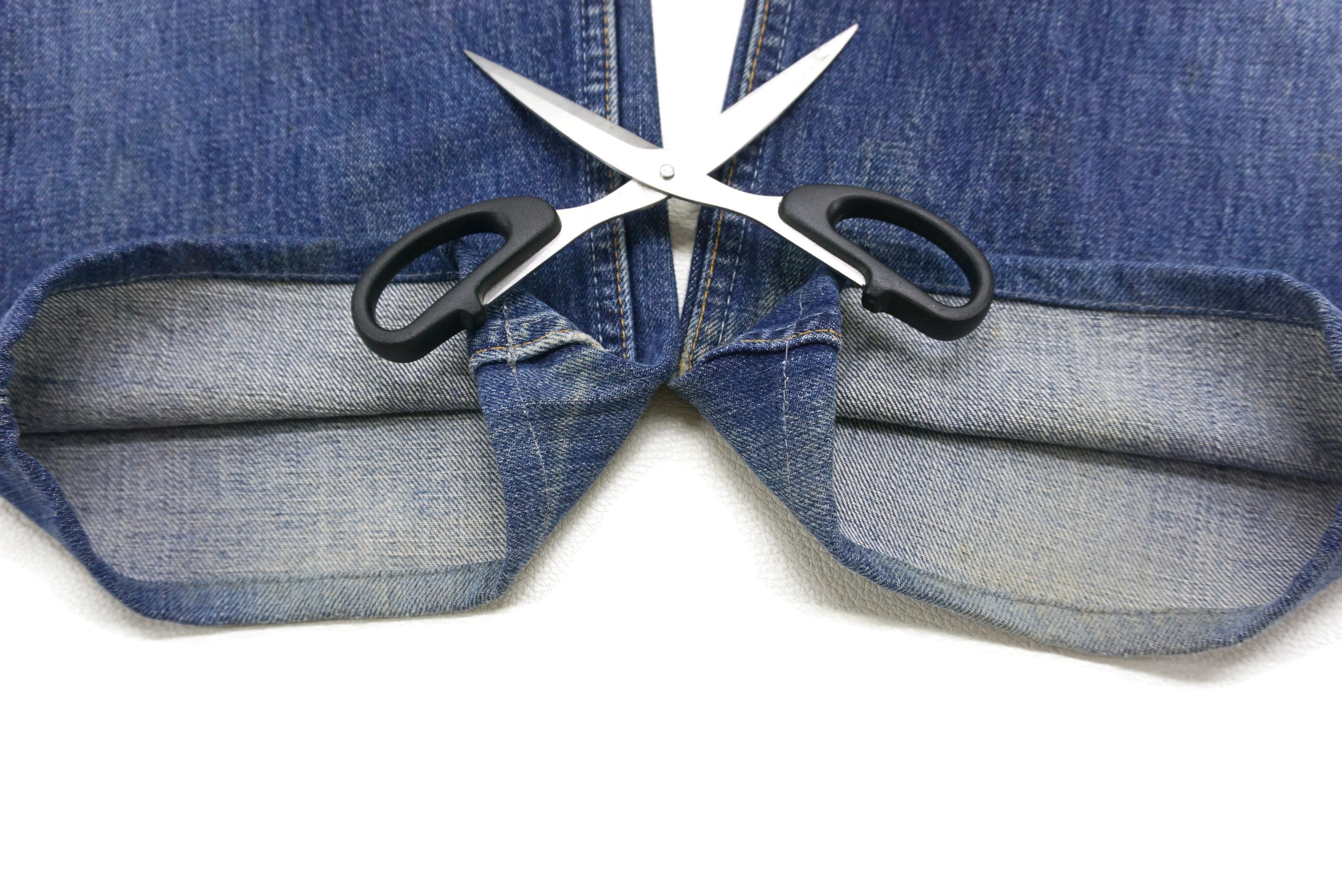 Other Vintage Levi's 501 Jeans Size W34xL30 Dirty Blue Denim Size US 34 / EU 50 - 9 Thumbnail
