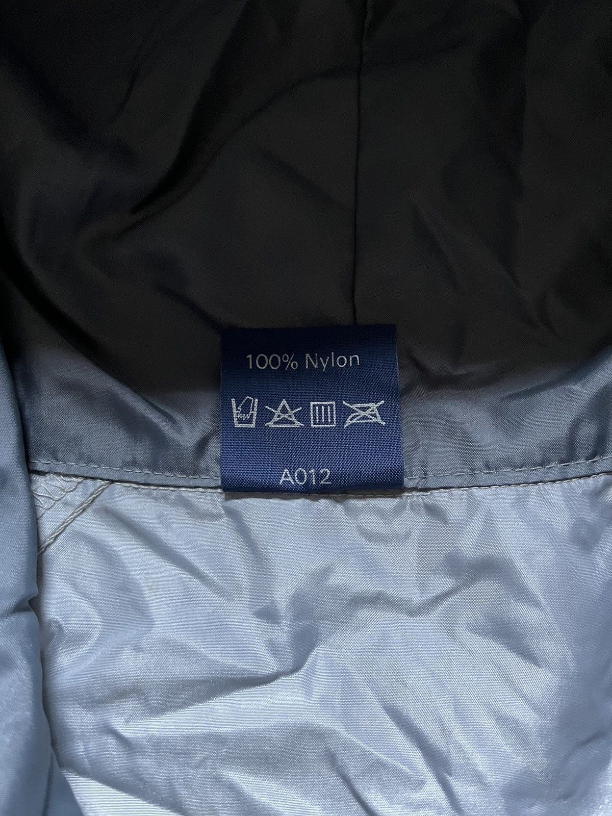 Nike RARE🔥 90s Nike Nylon Track Jacket Made In UK Mini Swoosh USA Size US S / EU 44-46 / 1 - 4 Thumbnail