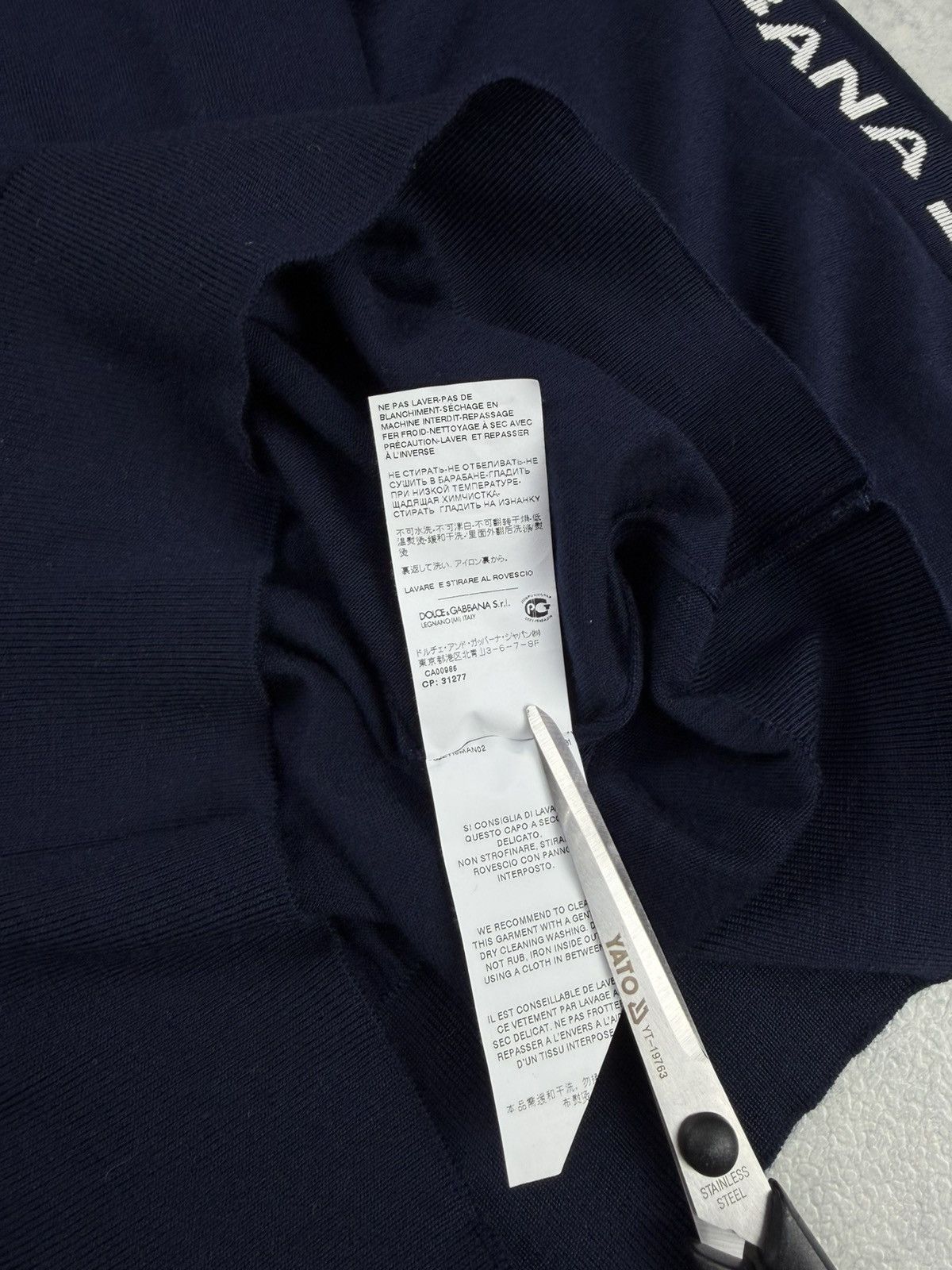 Dolce & Gabbana Dolce & Gabbana Men’s Wool Crewneck Sweater Navy Size 44 Size US S / EU 44-46 / 1 - 8 Thumbnail