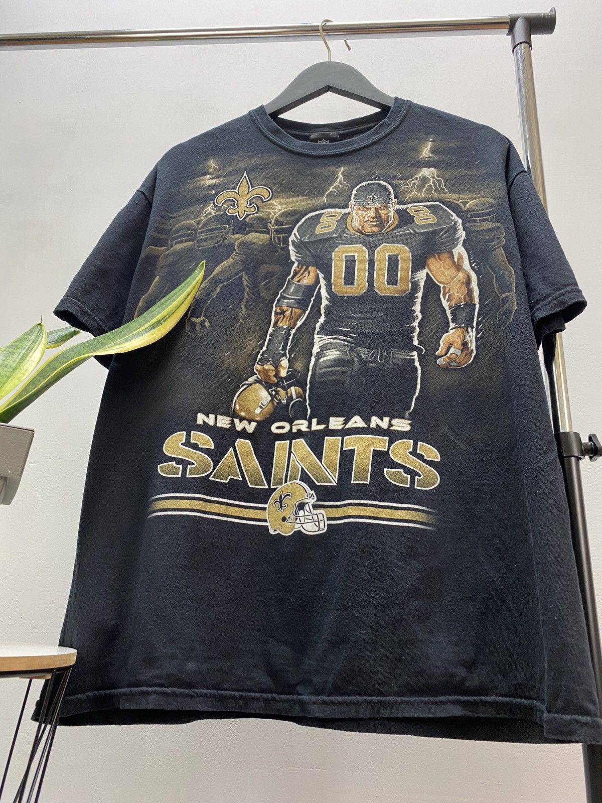NFL × Vintage New Orleans Saints Football T Shirt NFL Size US XL / EU 56 / 4 - 4 Thumbnail