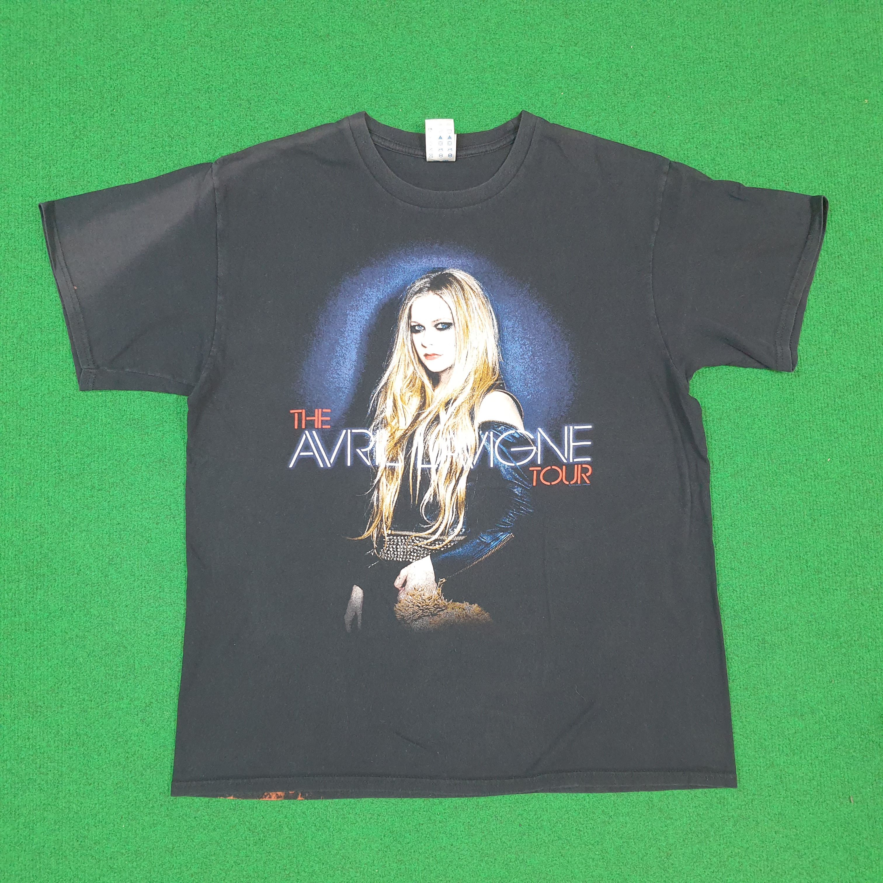 Band Tees Vintage The Avril Lavigne Tour 2014 Graphic Tee C301N46 Size US M / EU 48-50 / 2 - 1 Thumbnail
