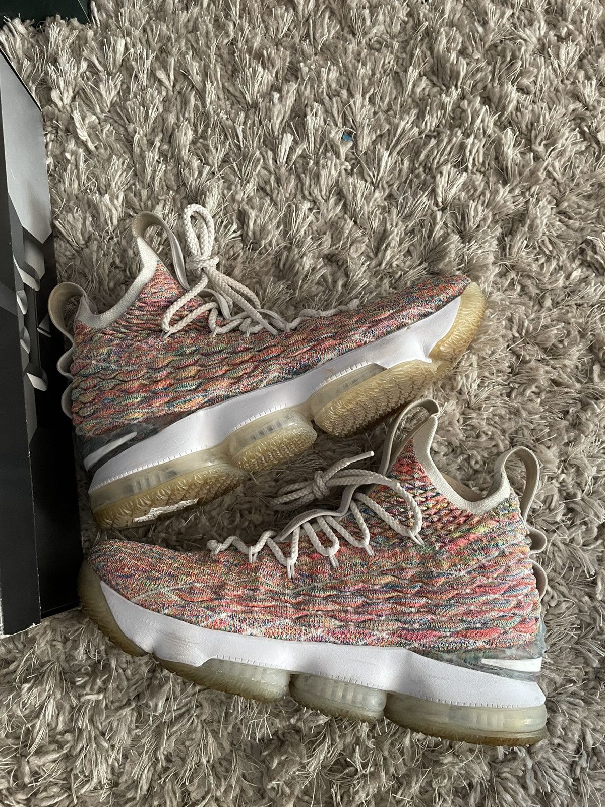 Nike Nike LeBron 15 Fruity Pebbles Size US 9 / EU 42 - 2 Thumbnail
