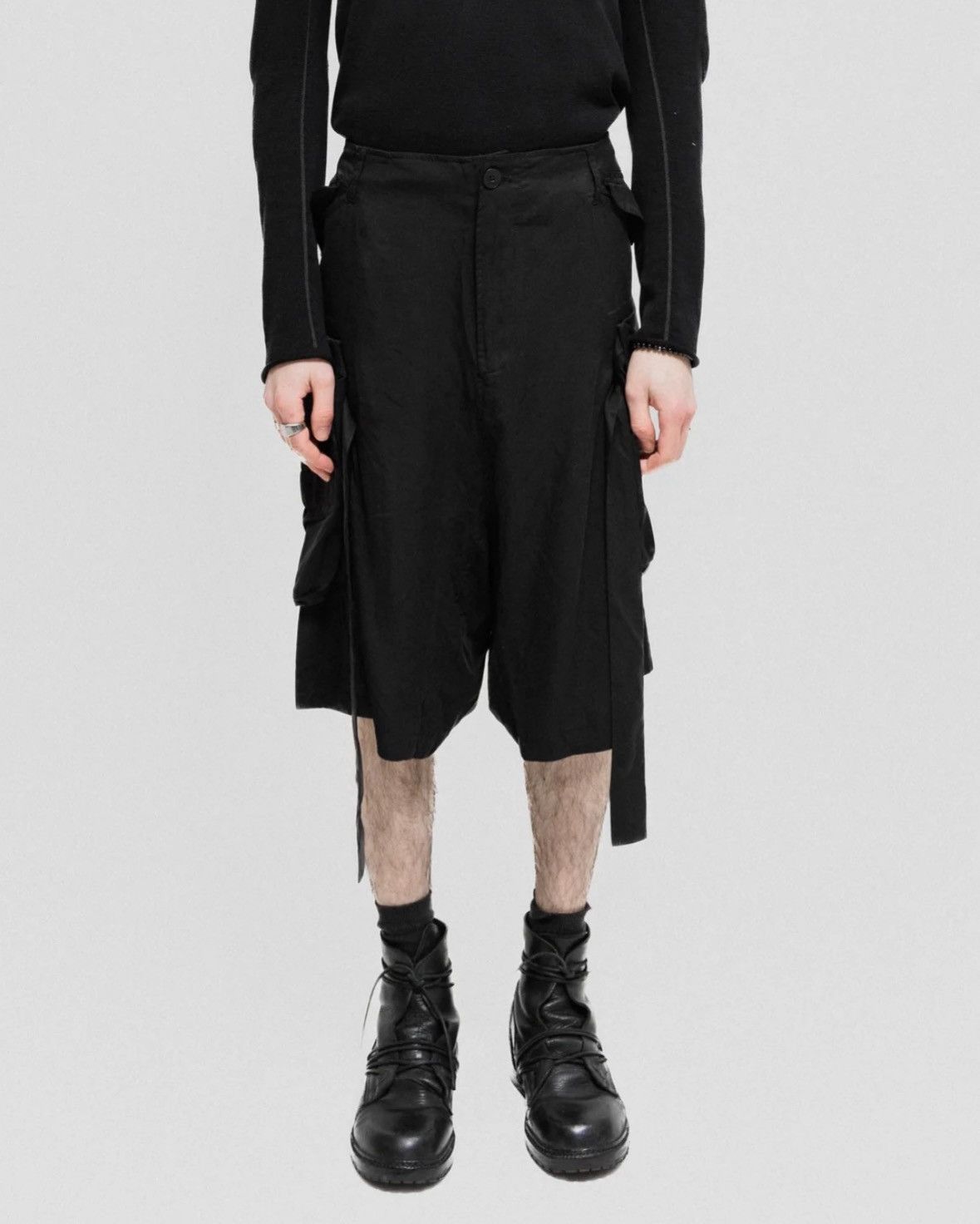 Julius Julius Permanent Gas Mask Shorts SS21 Size US 32 / EU 48 - 1 Thumbnail