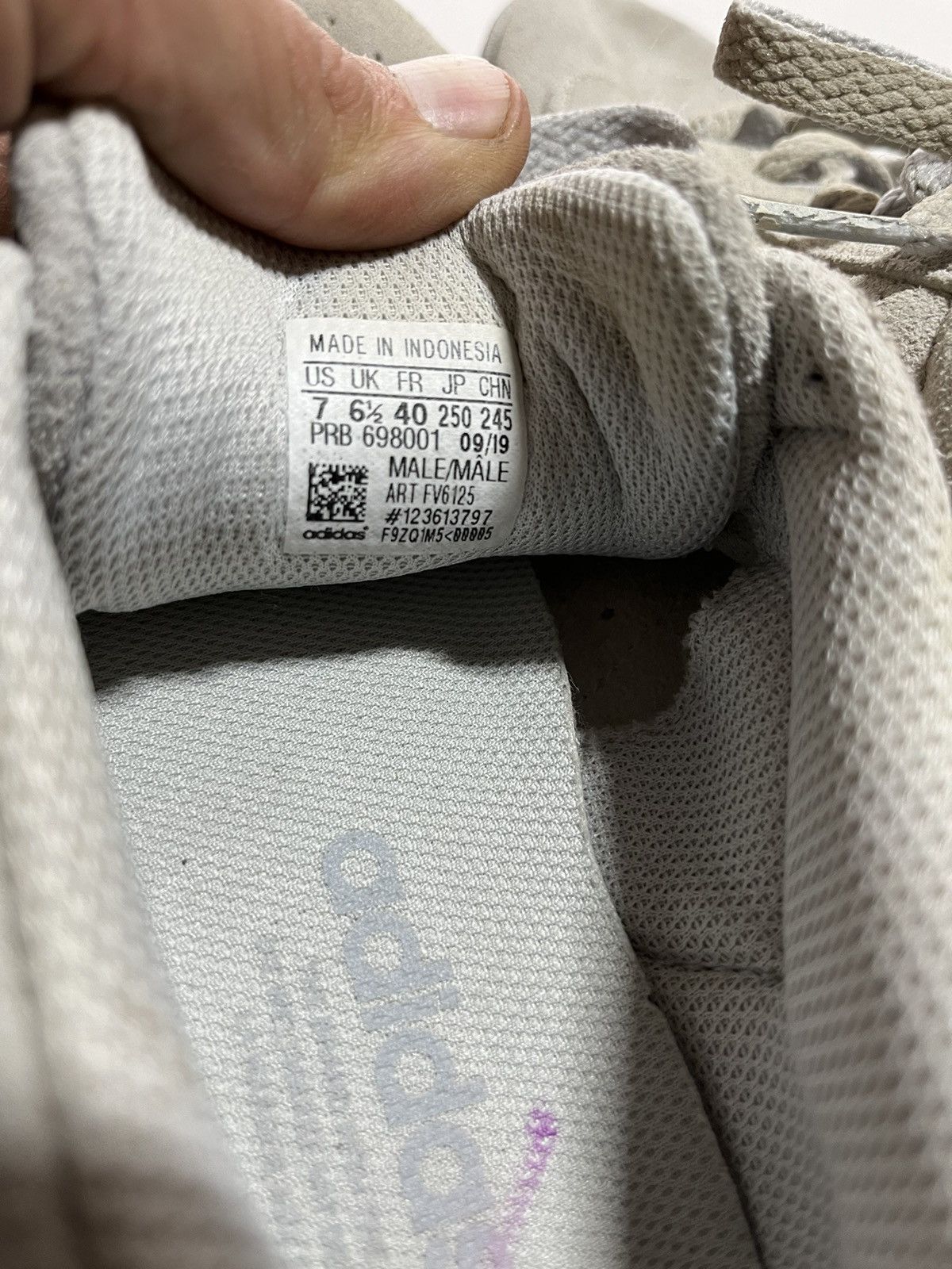Adidas Yeezy calabasas powerphase size 5.5 Size US 7 / EU 40 - 5 Thumbnail