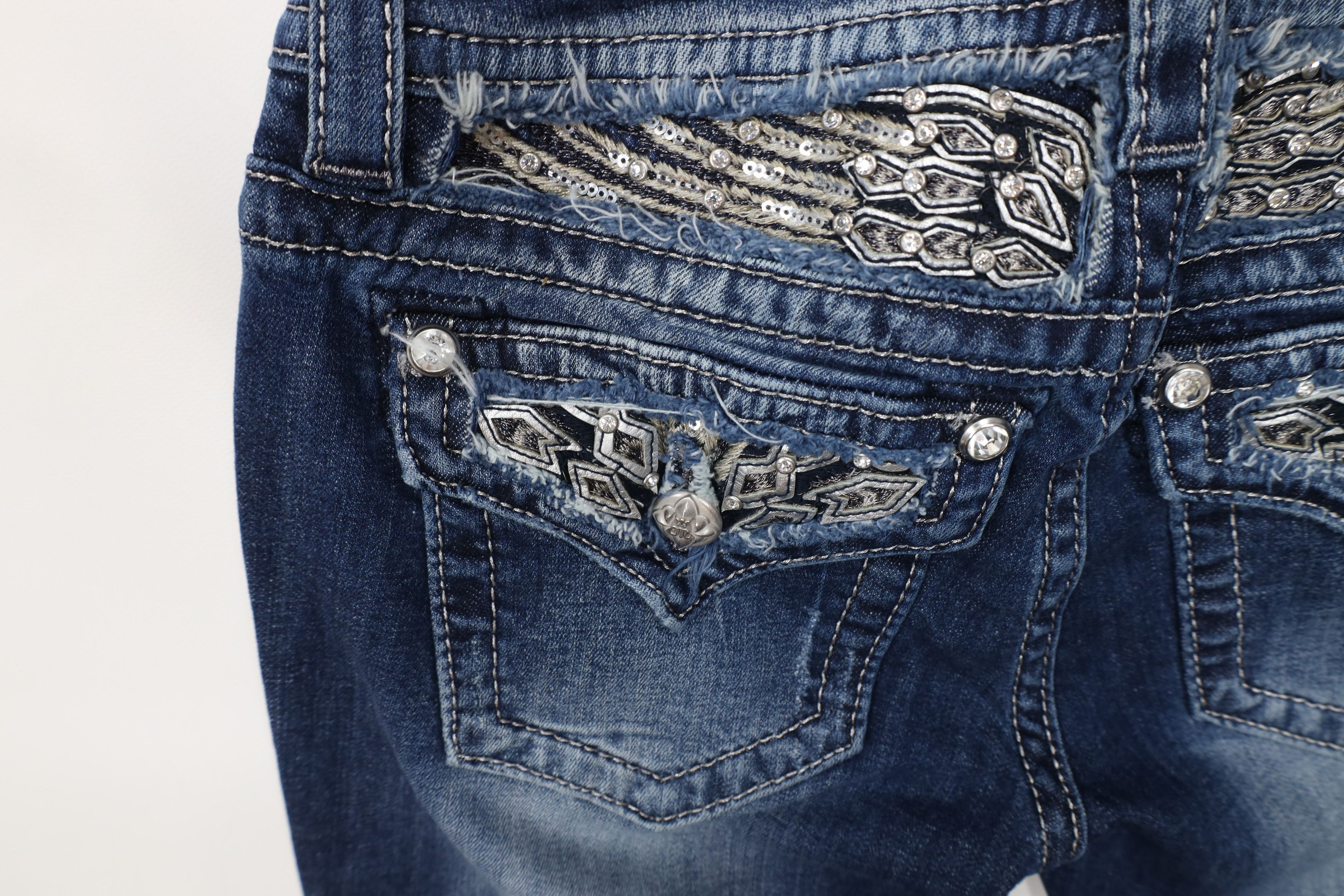 Miss Me Miss Me Stretch Sequined Wings Signature Bootcut Jeans Size 26" / US 2 / IT 38 - 13 Thumbnail