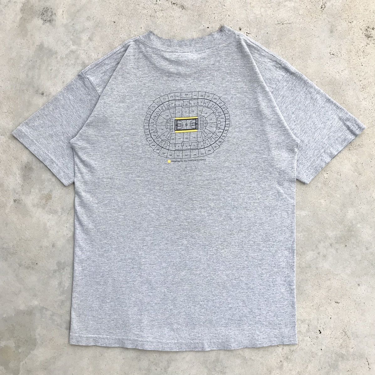 Freshjive × Stussy × Vintage 2000's Freshjive Los Angeles Ripoff Lakers NBA T-Shirt Size US M / EU 48-50 / 2 - 2 Thumbnail