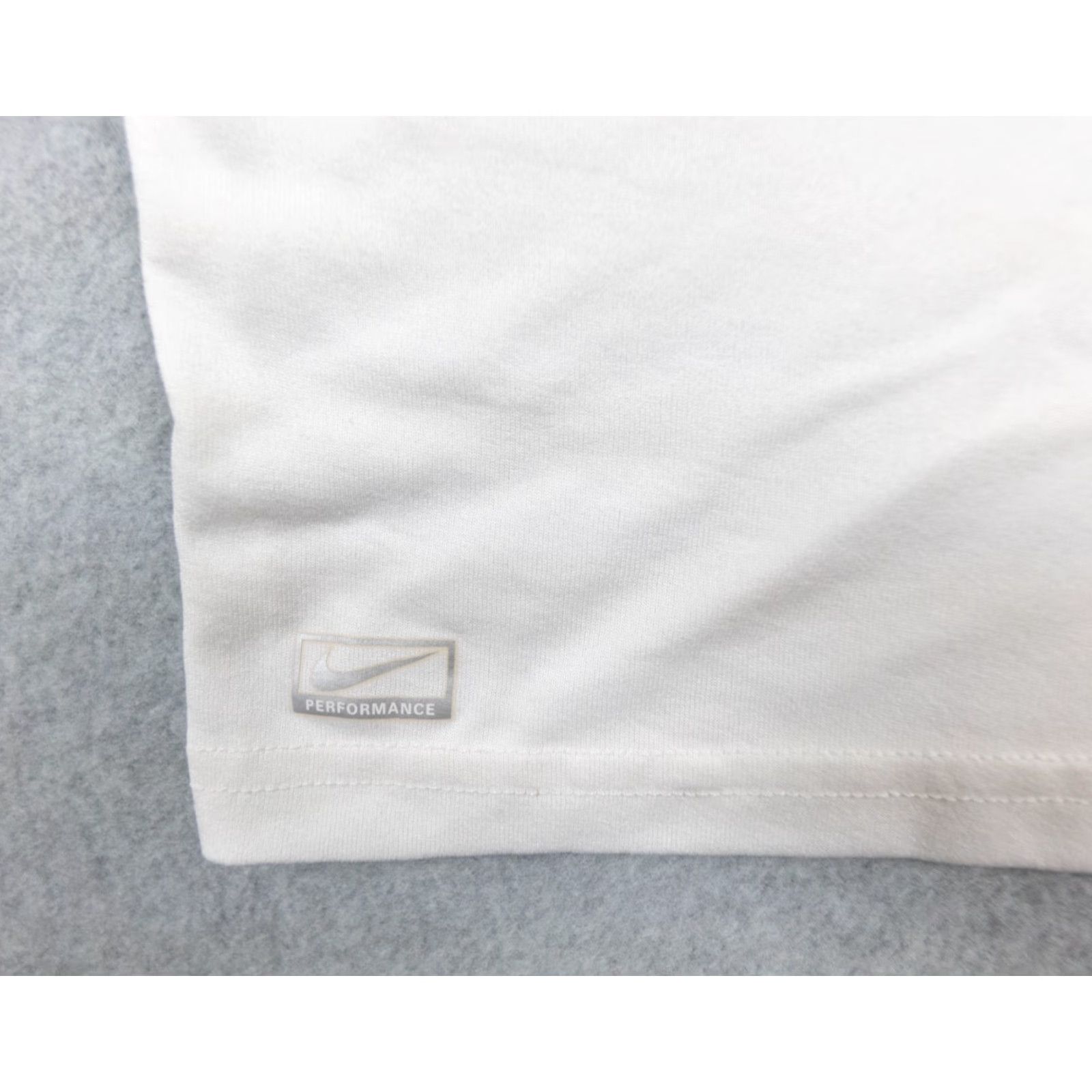 Nike Nike Shirt Men XL White Short Sleeve Performance Activewear T-Shirt All Seasons Breathable 2XL Fit Mens Nike Performance Shirt Size US XL / EU 56 / 4 - 4 Thumbnail