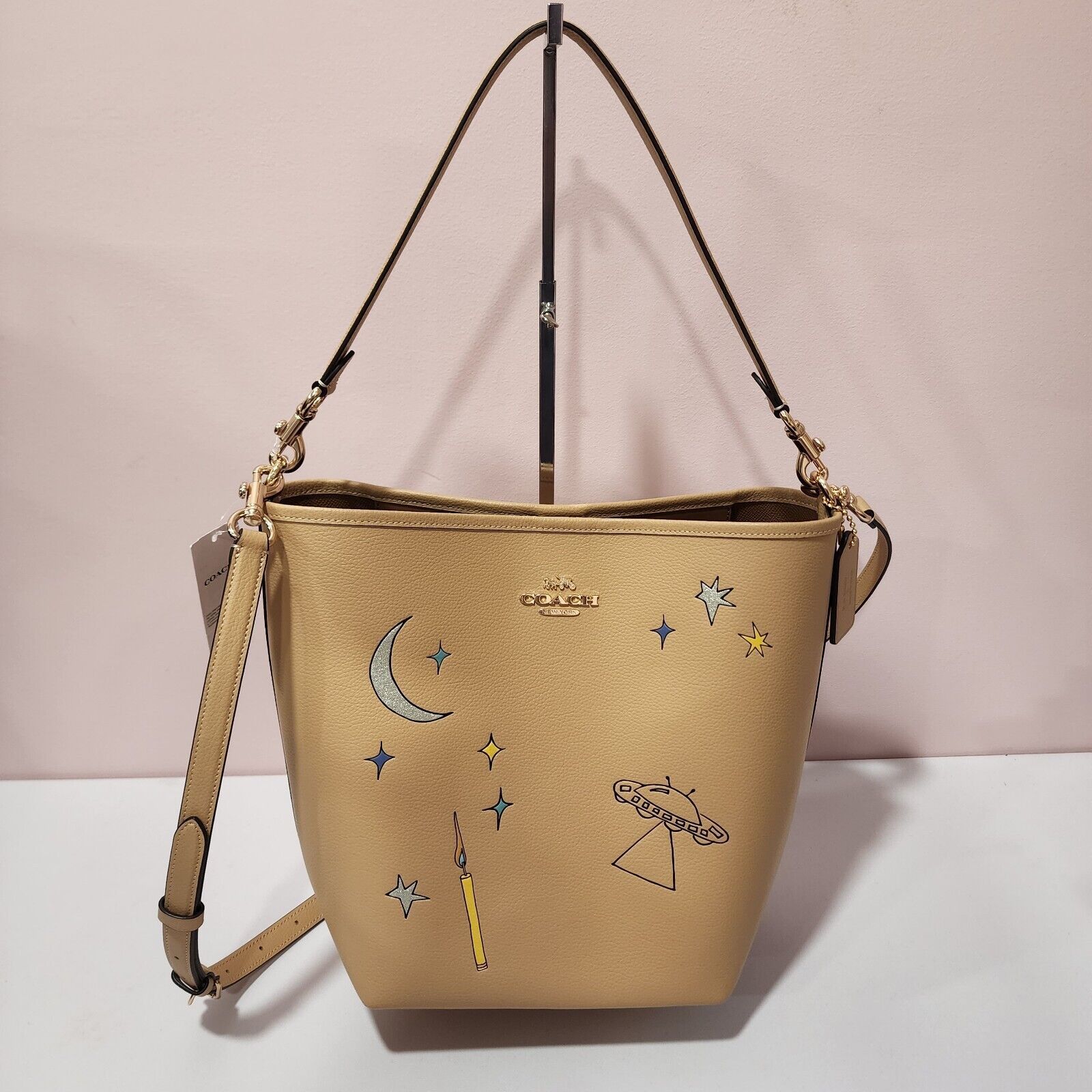 Coach CU390 X Observed By Us City Large Bucket Bag Tan Bags Luggage