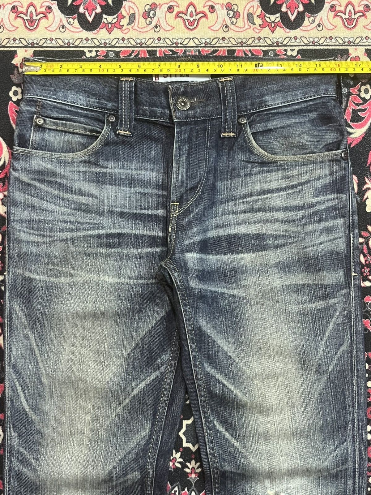 Levi's Vintage Levi’s 511 Slim Fit Blue Whisker Washed Rip Jeans Size US 31 - 13 Thumbnail