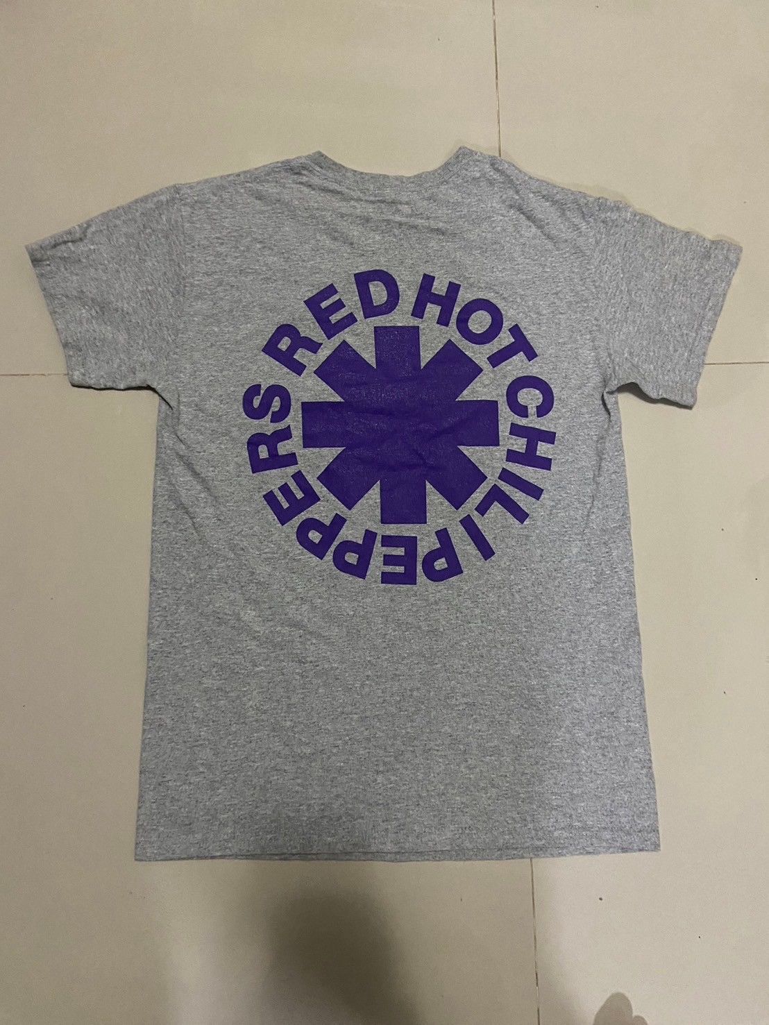 Vintage Vtg.Red Hot Chili Peppers 2001's T-Shirt. Size US M / EU 48-50 / 2 - 4 Thumbnail