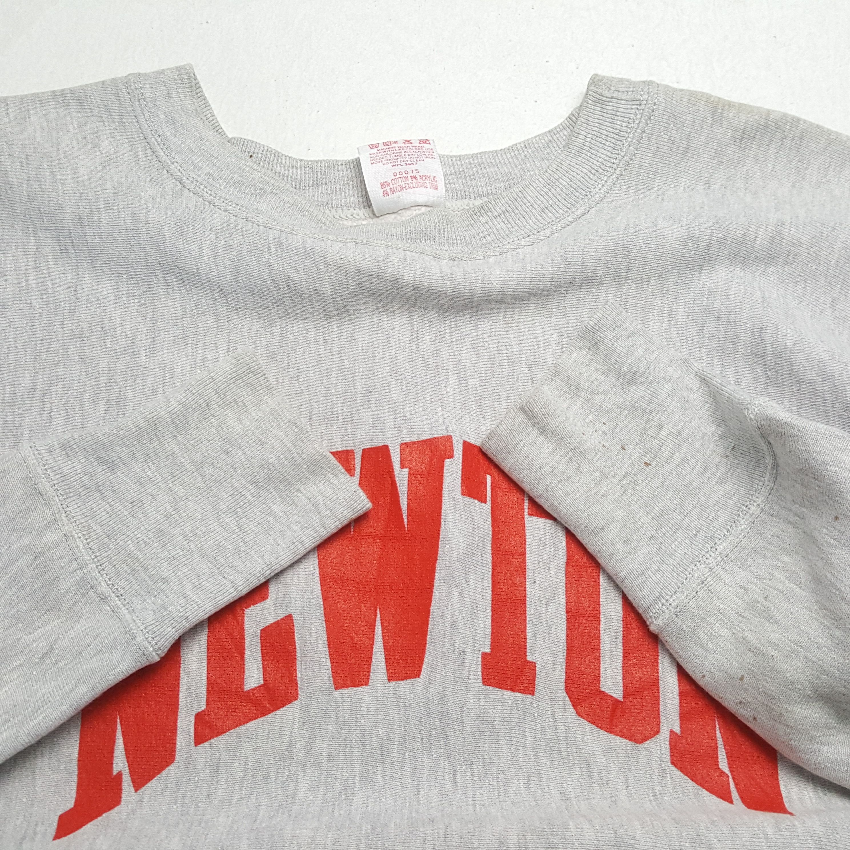 Vintage NEWTON ATHLETICS Spellout Design Vintage Sweatshirt Size US L / EU 52-54 / 3 - 8 Thumbnail