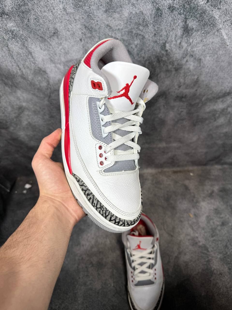 Jordan Brand Size 7.5 | Jordan 3 Fire Red No Box | Pre-Owned Size US 7.5 / EU 40-41 - 1 Thumbnail