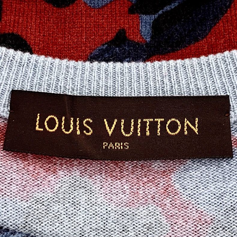 Louis Vuitton Louis Vuitton Red Camo Crew Neck Long Sleeve Sweater Size US S / EU 44-46 / 1 - 5 Thumbnail