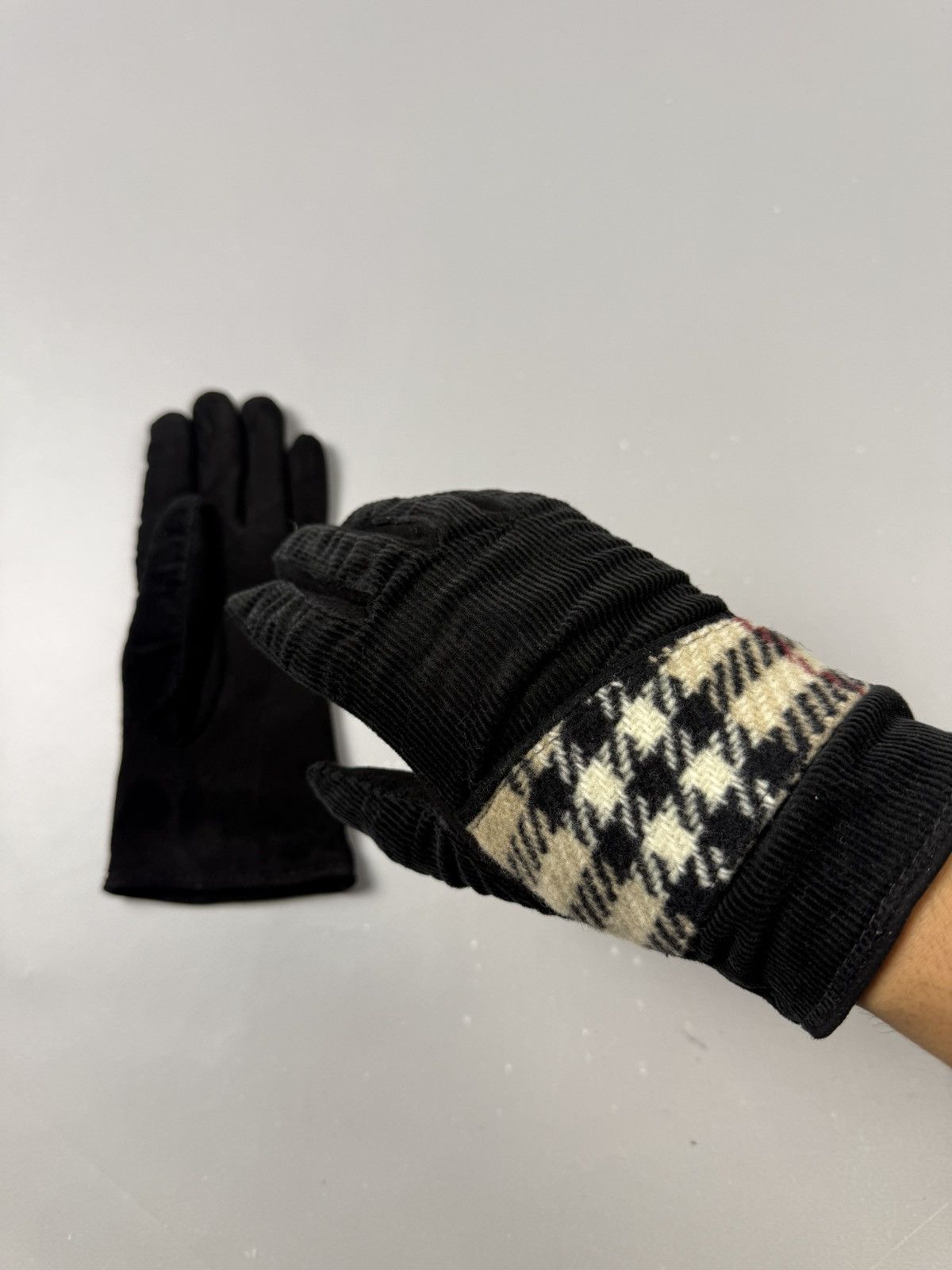Burberry Burberry gloves vintage black whit novachek Size ONE SIZE - 5 Thumbnail
