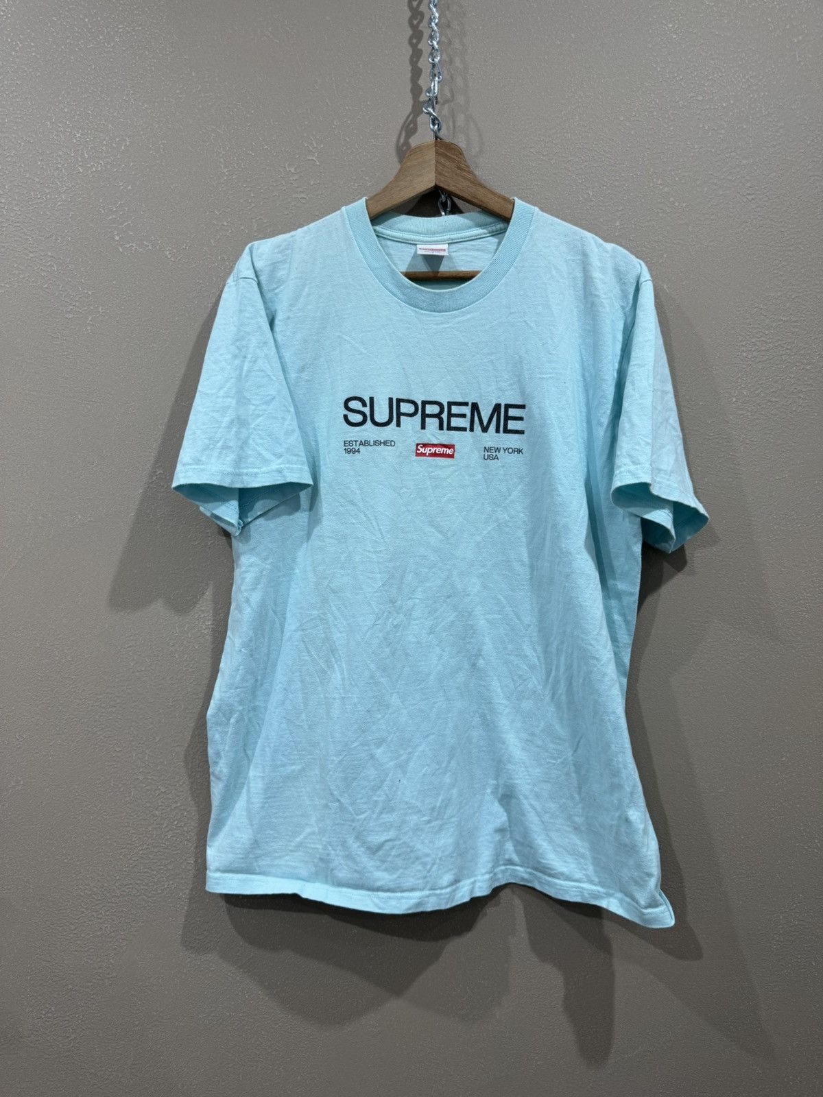 Supreme Supreme New York center logo tshirt Size US L / EU 52-54 / 3 - 1 Thumbnail