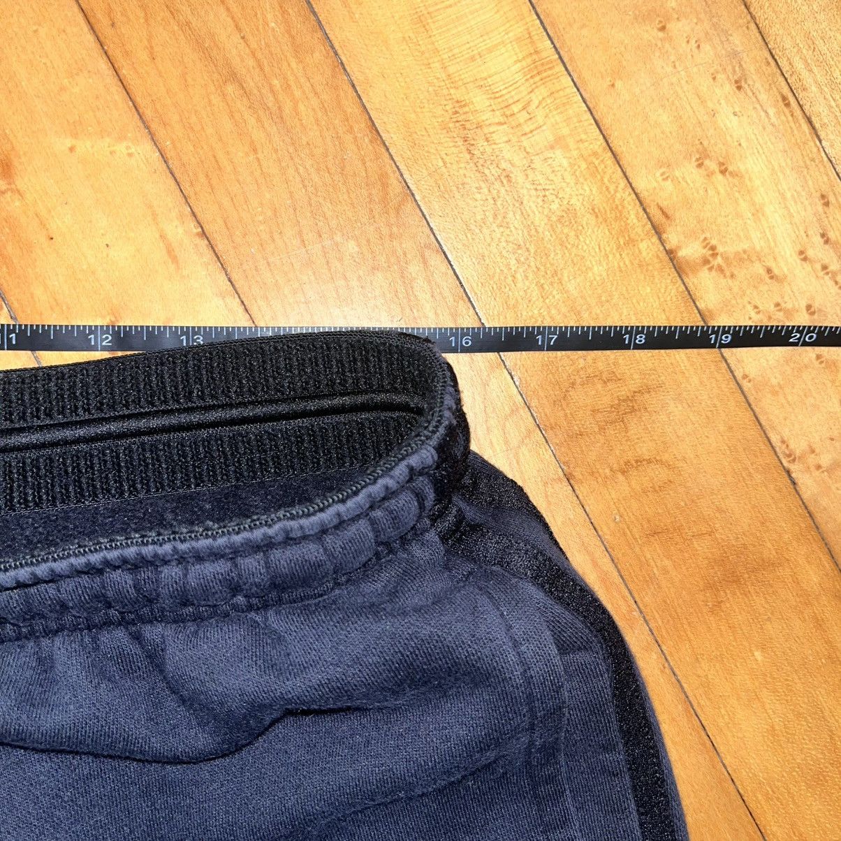 Adidas Vintage adidas 3 stripe wide leg sweatpants Size US 32 / EU 48 - 3 Thumbnail