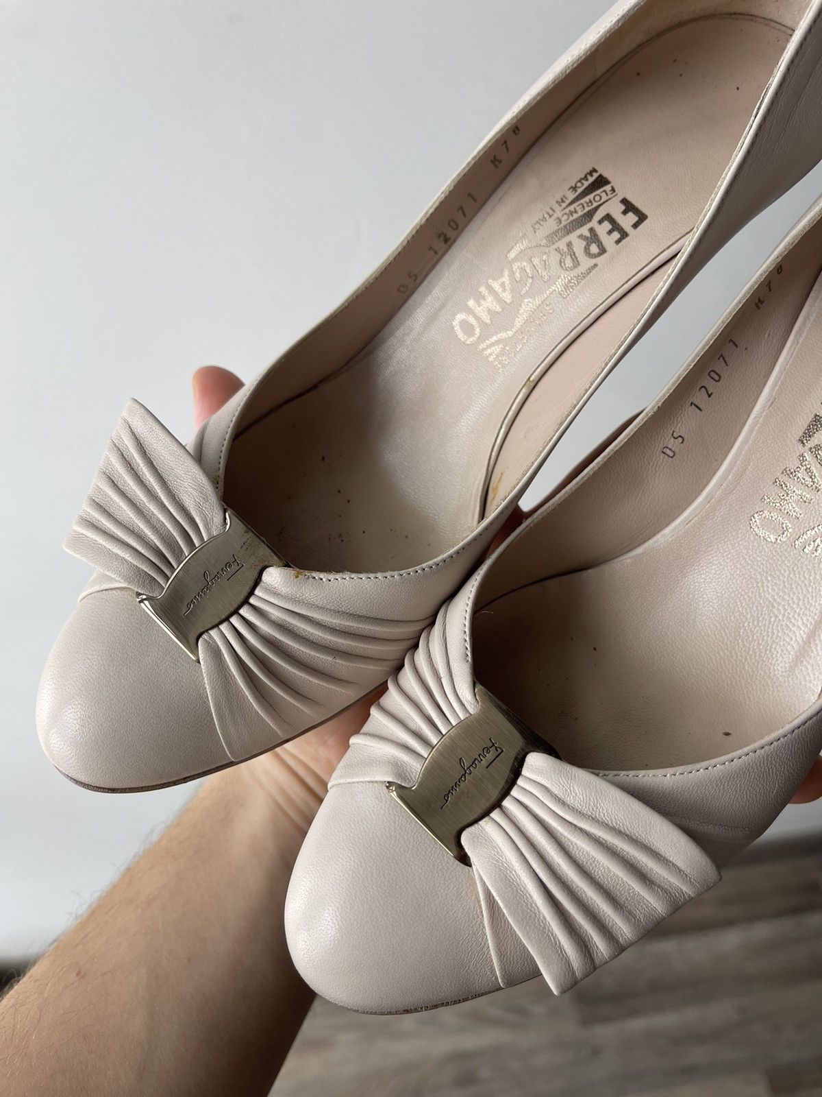 Salvatore Ferragamo × Vintage 😍Leather Pumps Salvatore Ferragamo Heels beige vintage Size US 8 / IT 38 - 2 Thumbnail