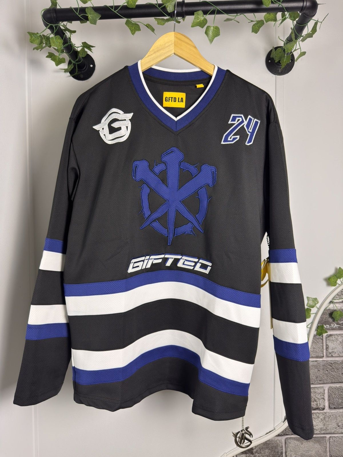 Other GFTD LA Fallen Angels Hockey Jersey Black Brand New With Tag Size US S / EU 44-46 / 1 - 1 Thumbnail