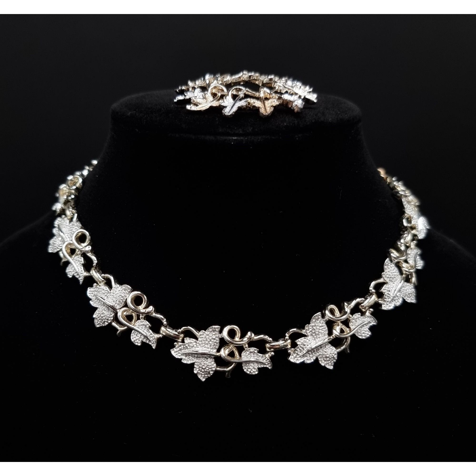 Vintage Vintage Sarah Coventry Gold & Silver Tone Necklace & Brooch Size ONE SIZE - 1 Thumbnail