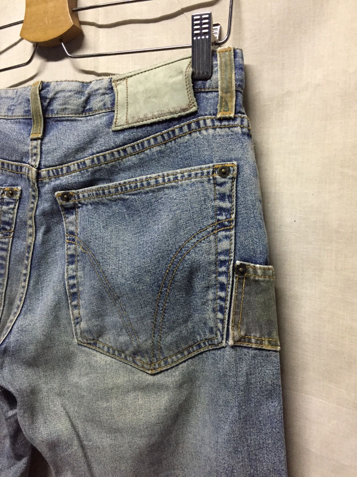 Dolce & Gabbana × Vintage Vintage D&G Baggy Stone Washed Cropped Denim Size US 31 - 5 Thumbnail