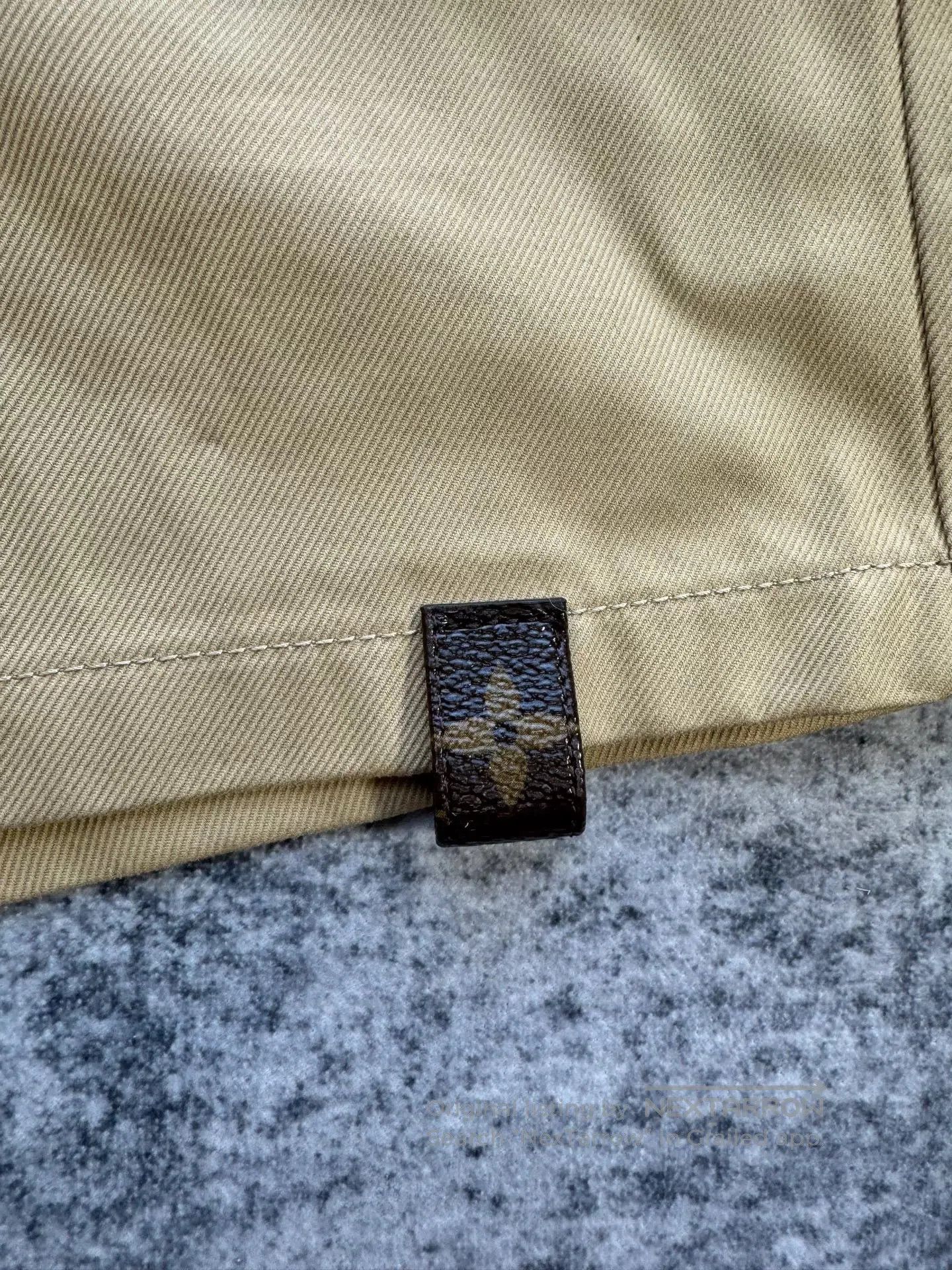 Louis Vuitton Louis Vuitton New Arrival Khaki Leather Patch Shorts| Size 39" - 6 Thumbnail