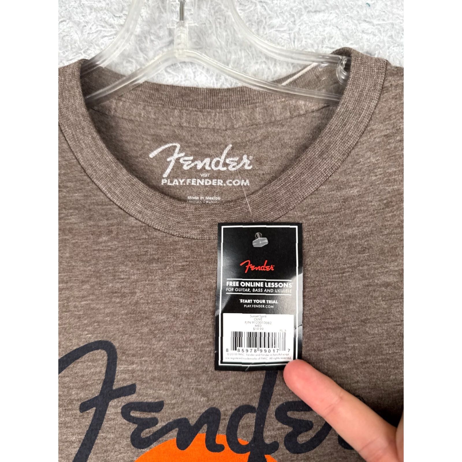 Fender Fender Shirt Men Medium Olive Sunset guitar Spirit Of Rock And Roll TAGS Size US M / EU 48-50 / 2 - 7 Thumbnail
