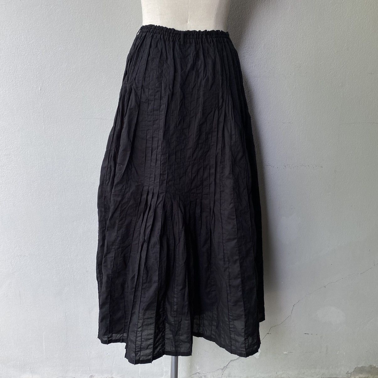 Hai Sporting Gear Hai Sporting Gear Black Pleated Long Skirt Size 26" / US 2 / IT 38 - 6 Thumbnail