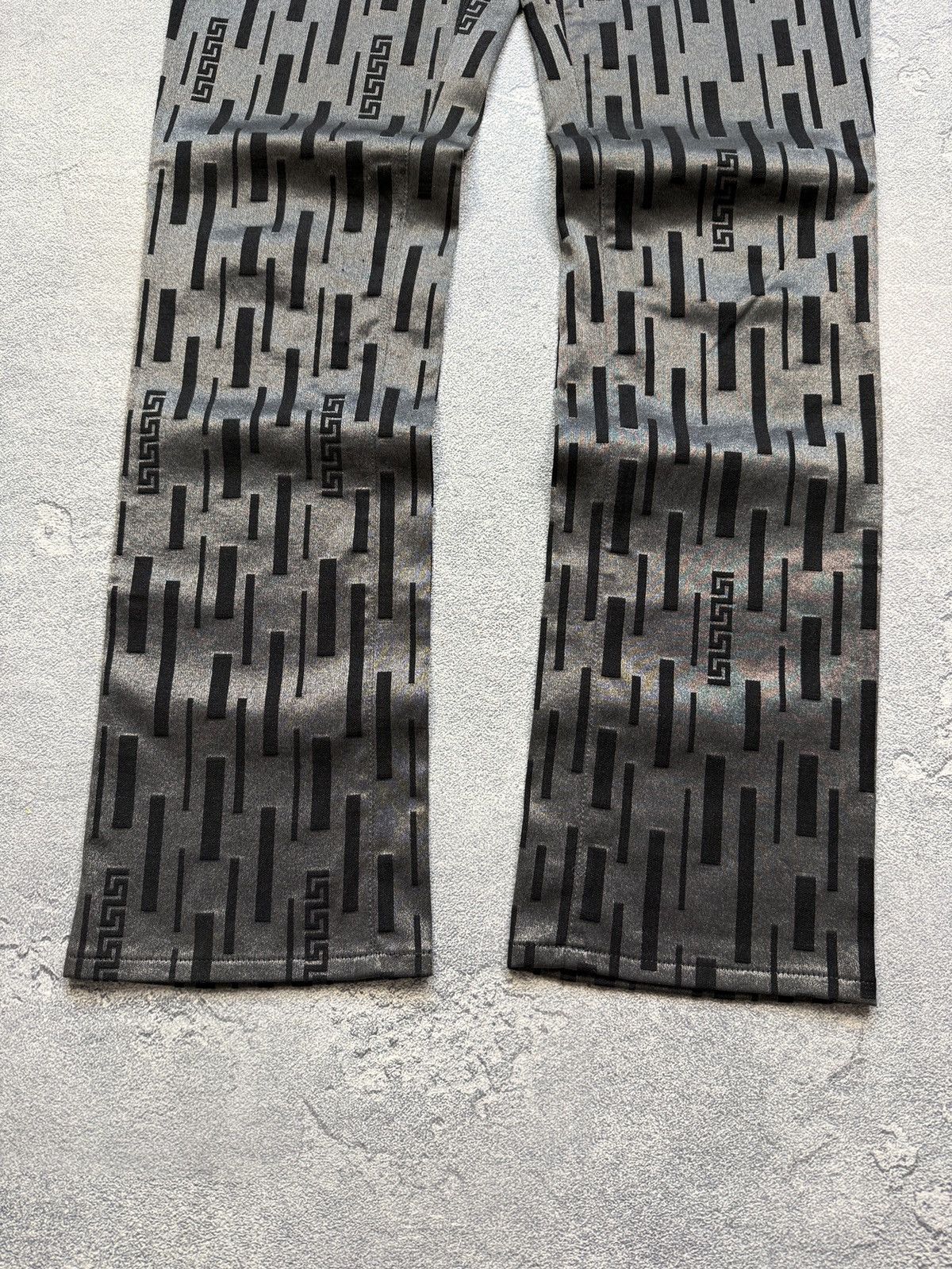 Versace Vintage Versace Pants 90s Jeans Black Logo On Pocket Y2K Size US 31 - 7 Thumbnail