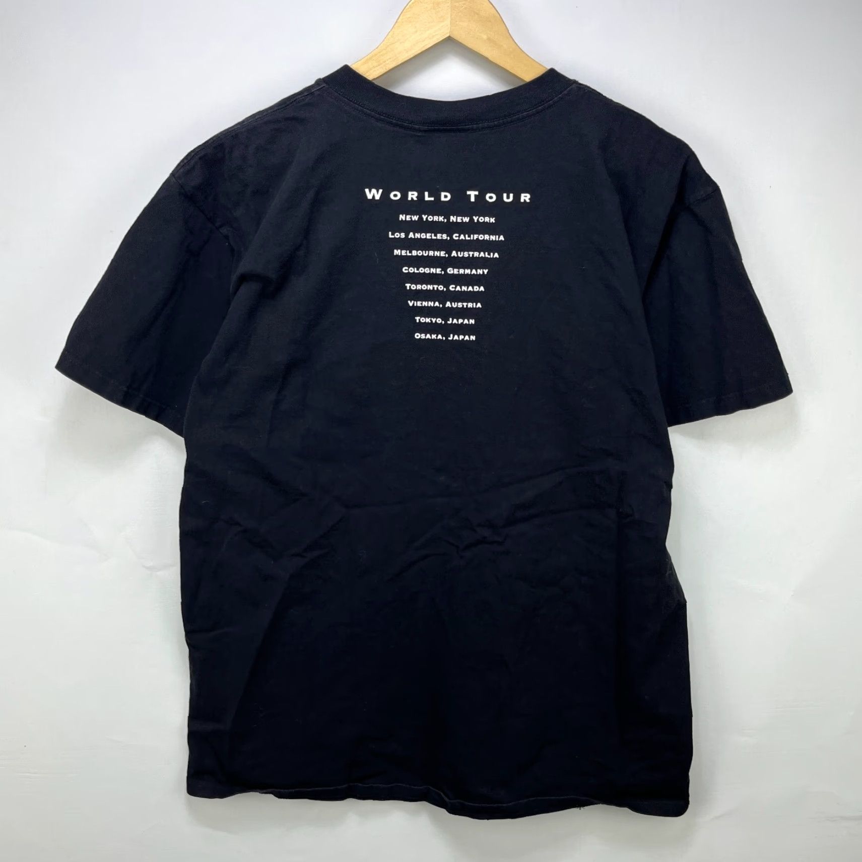 Disney VINTAGE Disney Beauty and the Beast Musical Tour T Shirt Large Broadway Rare Shirt Men L Black 90s Broadway Merch Mens Size US L / EU 52-54 / 3 - 7 Thumbnail