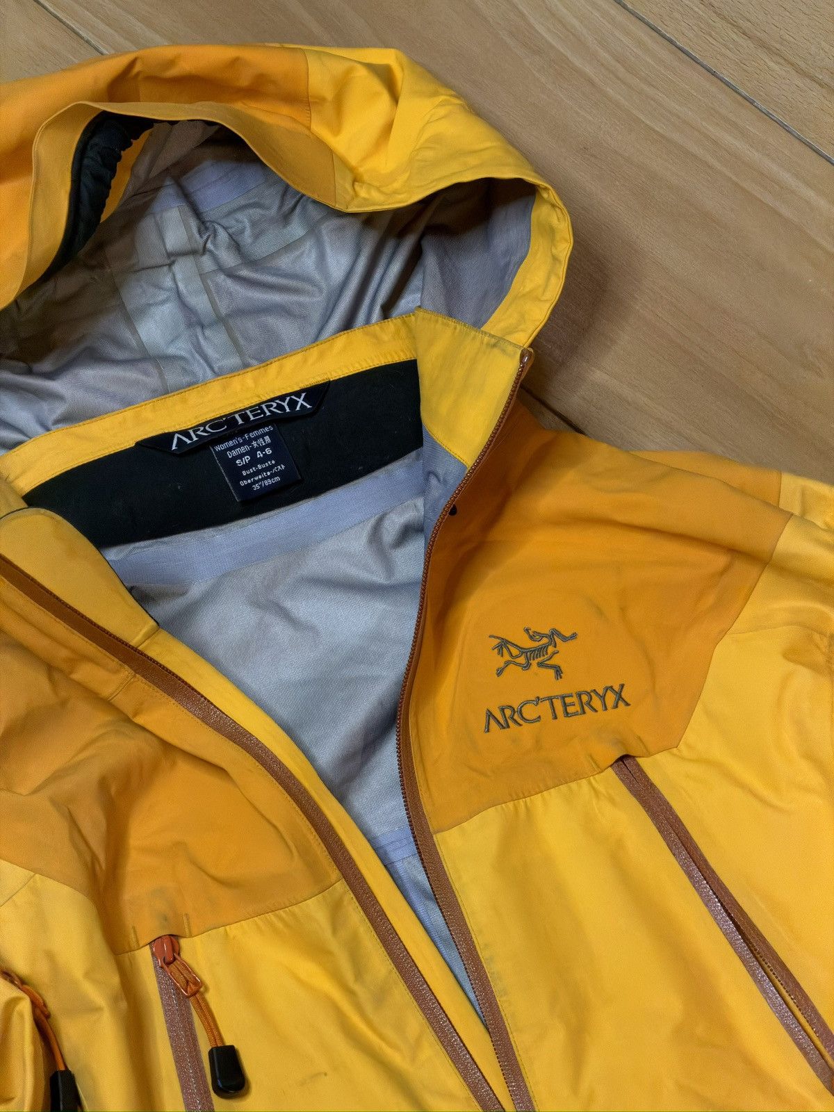 Arc'teryx Arcteryx women ski jacket gore tex Size S / US 4 / IT 40 - 2 Thumbnail