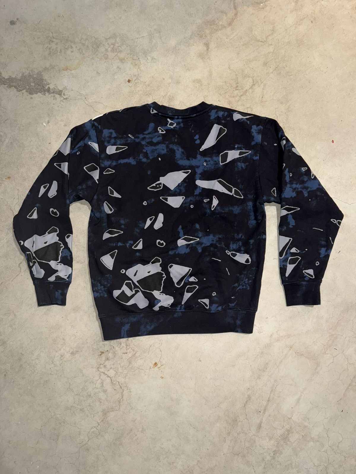 Market NWOT Market Shattered Backboard Crewneck Sweatshirt AOP Size US M / EU 48-50 / 2 - 2 Thumbnail