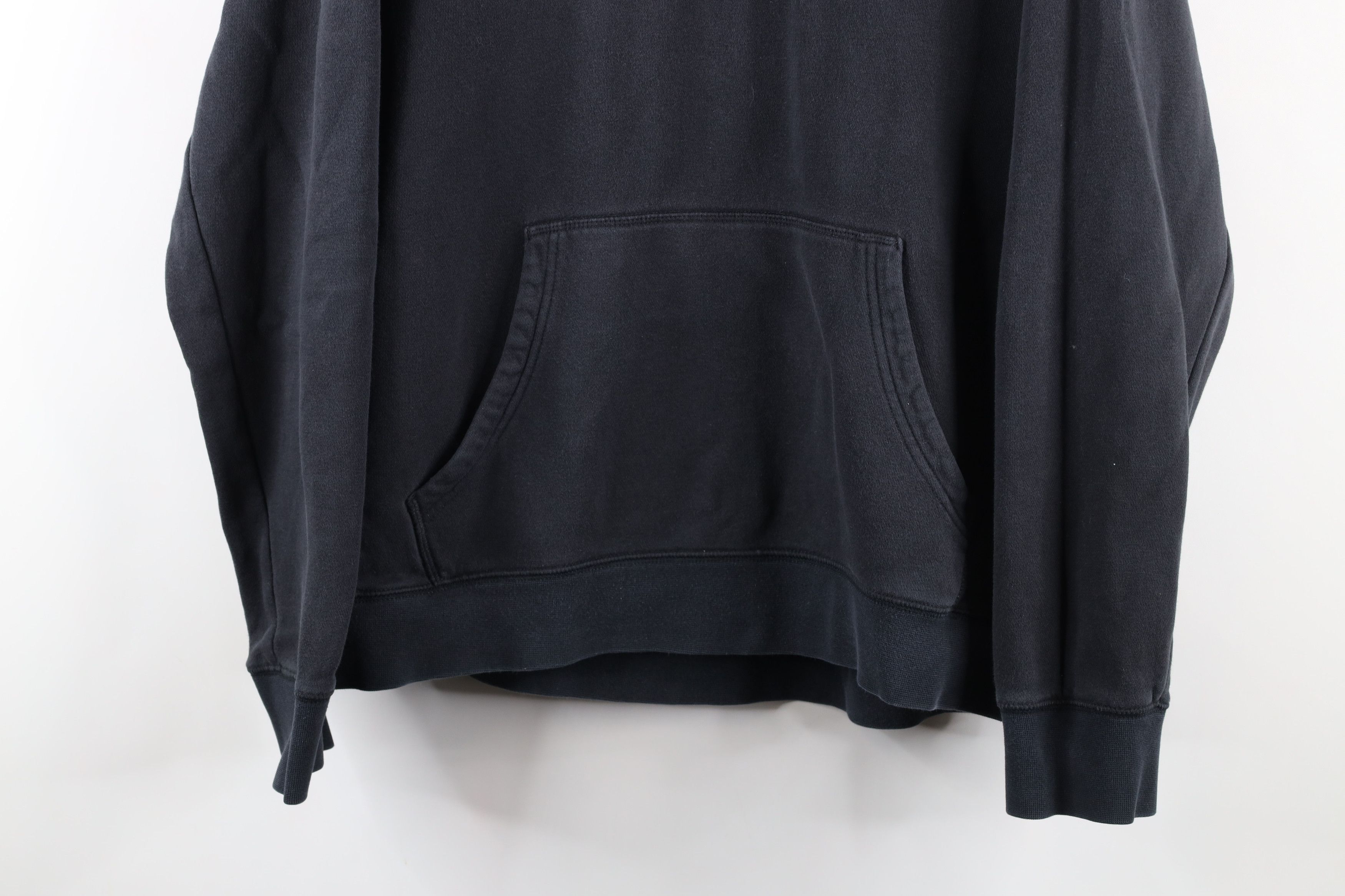Nike Vintage Nike SB Spell Out Big Swoosh Logo Skateboard Hoodie Size US L / EU 52-54 / 3 - 3 Thumbnail