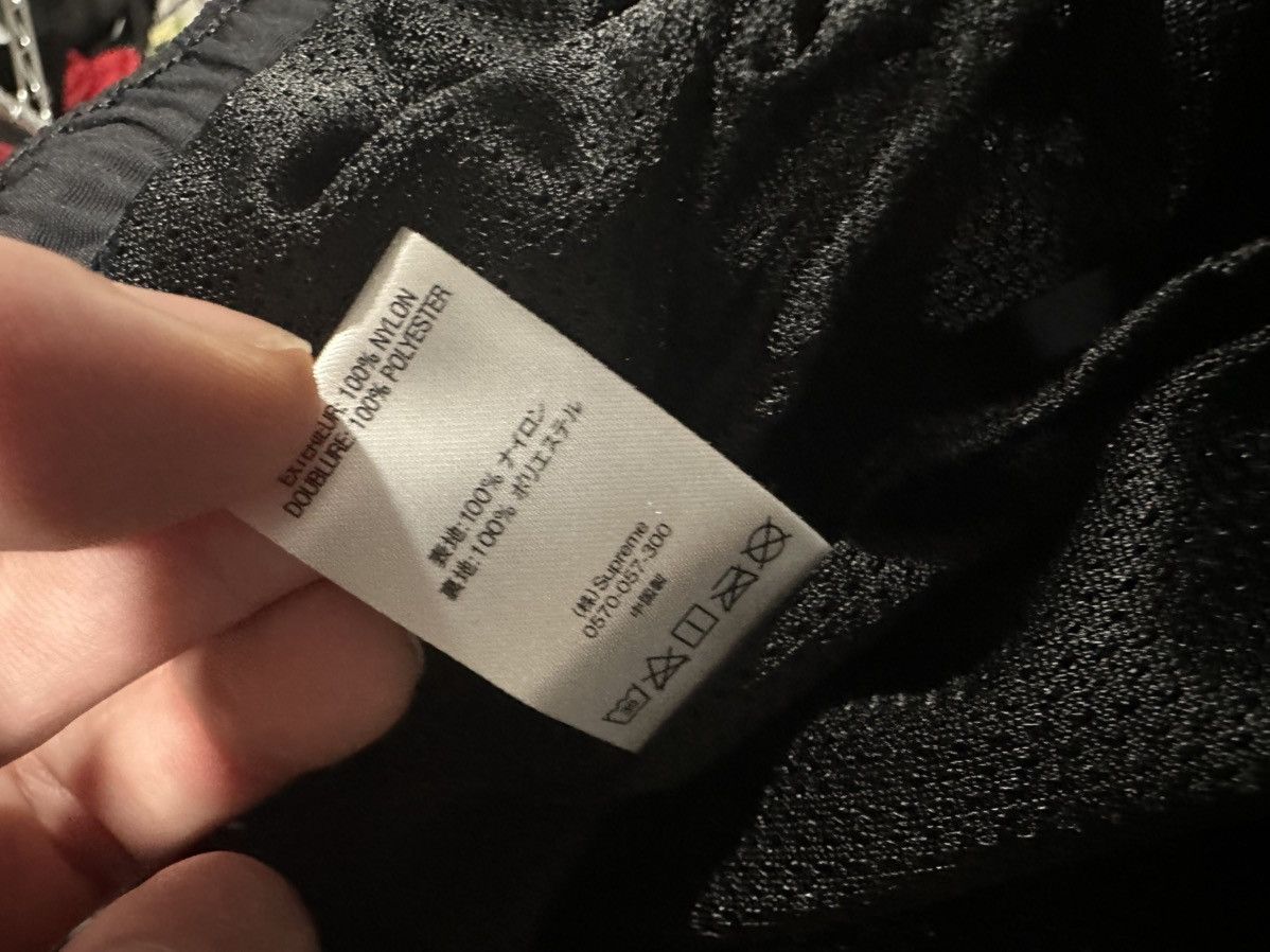 Supreme SUPREME GRADIENT PIPING WATER SHORT Size US 36 / EU 52 - 6 Thumbnail
