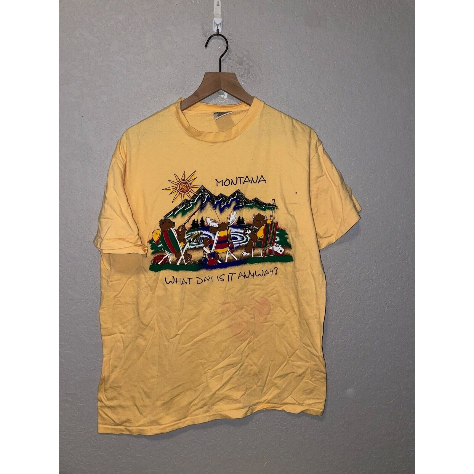 Vintage Vintage Montana Nature Shirt Moose Bear Animal Tee STAINED Size US L / EU 52-54 / 3 - 1 Thumbnail