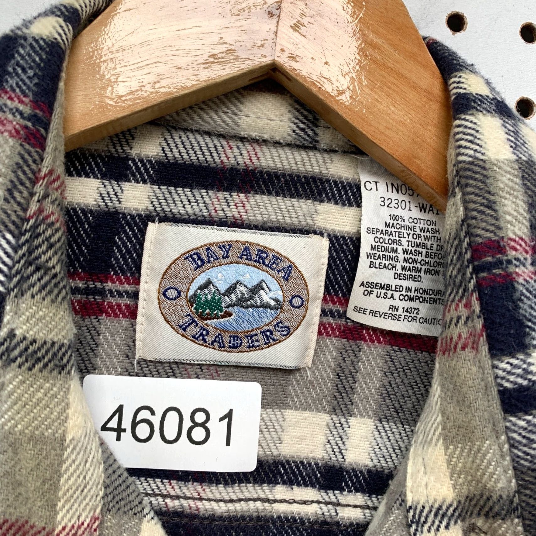 Vintage VINTAGE Trader Bay Shirt Mens L Brown Plaid Heavyweight Flannel Button-Down Shirt Size US L / EU 52-54 / 3 - 5 Thumbnail