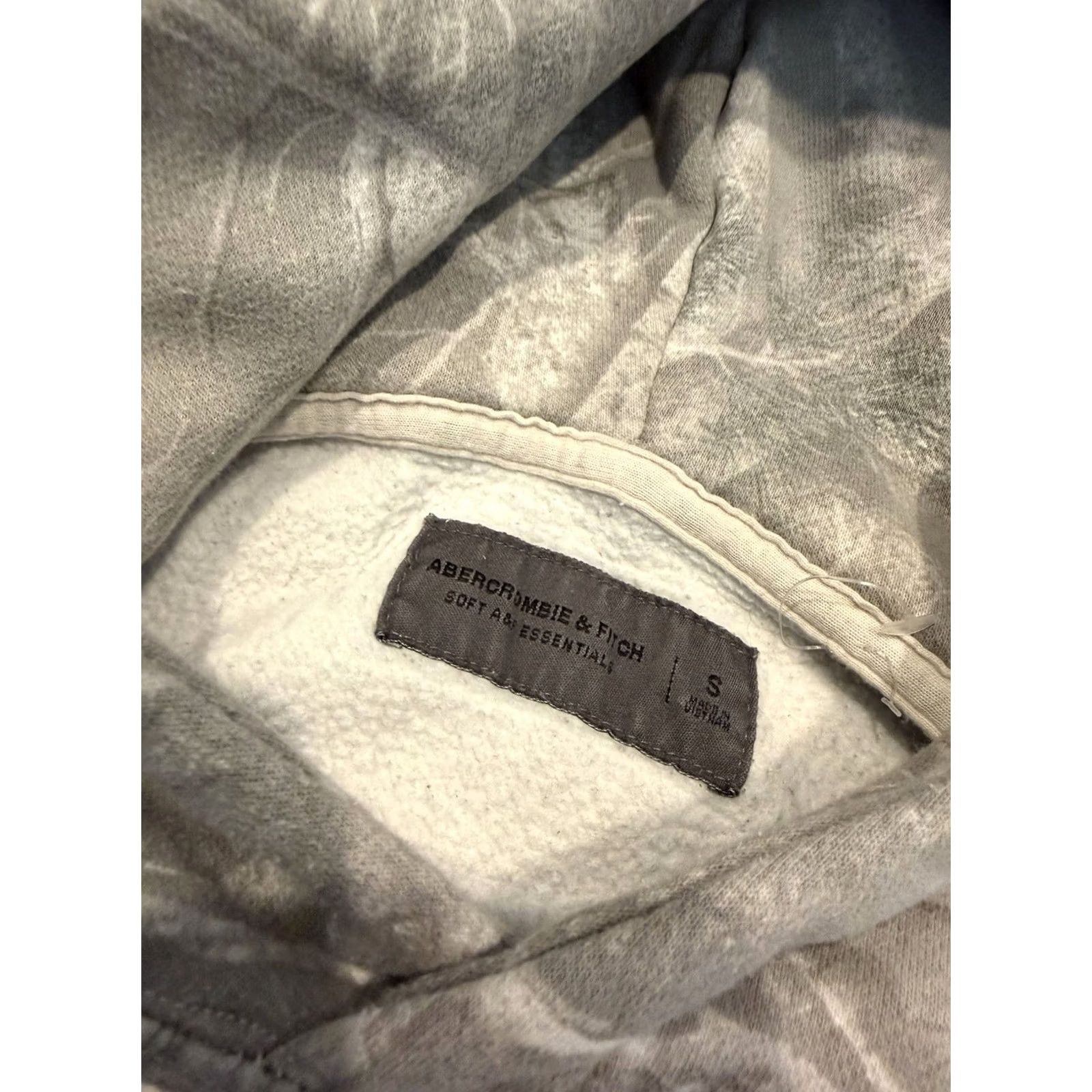 Abercrombie & Fitch Abercrombie & Fitch Essential Pullover Hoodie Sweatshirt Men’s S Tree Camo Gray Camouflage Cotton Polyester Fleece Hooded Size US S / EU 44-46 / 1 - 3 Thumbnail